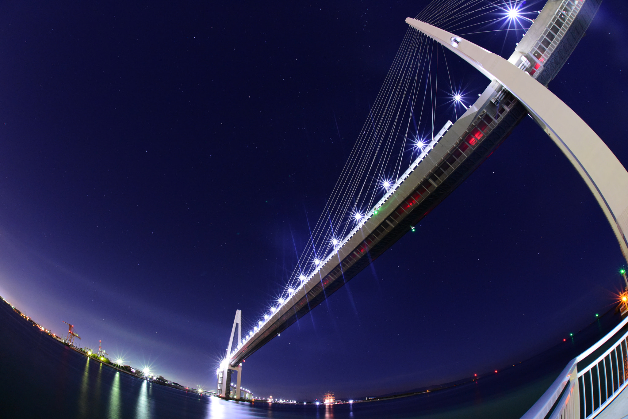 Nikon D810 + Sigma 15mm F2.8 EX DG Diagonal Fisheye sample photo. Under the bridge. photography