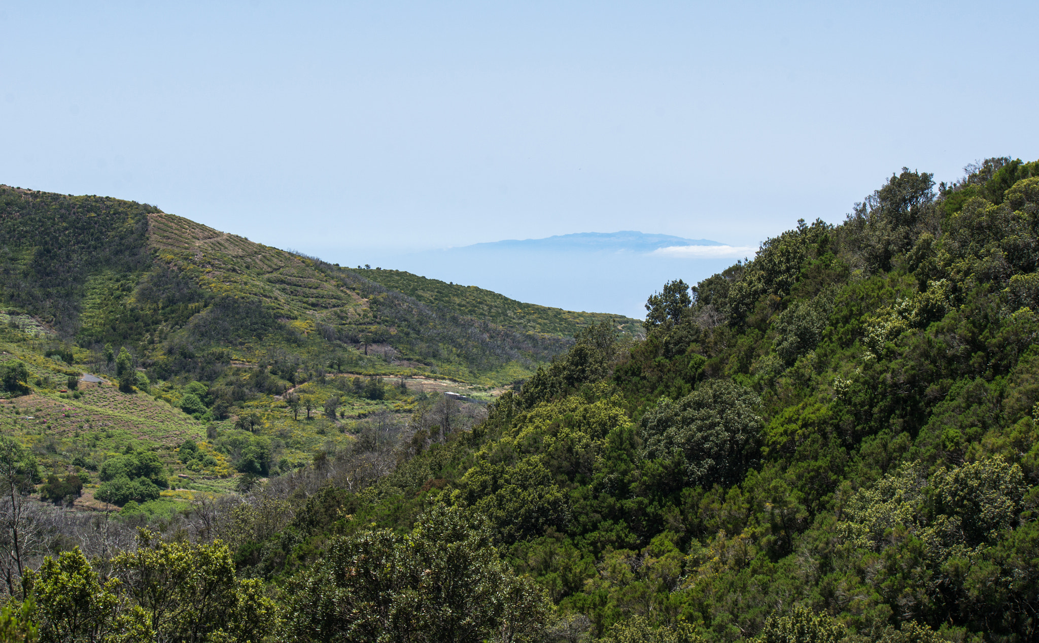 Tamron 18-270mm F3.5-6.3 Di II PZD sample photo. Tenerife in the background photography