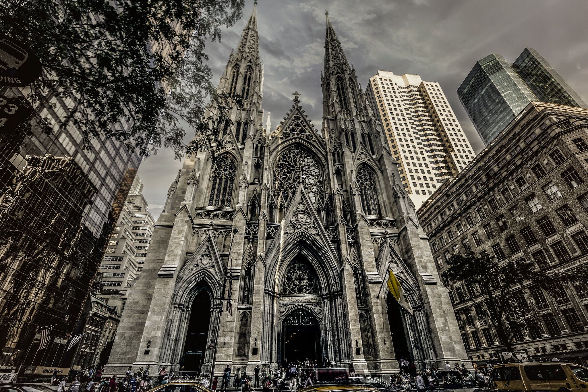 Canon EOS 7D + Canon EF-S 10-18mm F4.5–5.6 IS STM sample photo. St. patrick's cathedral photography