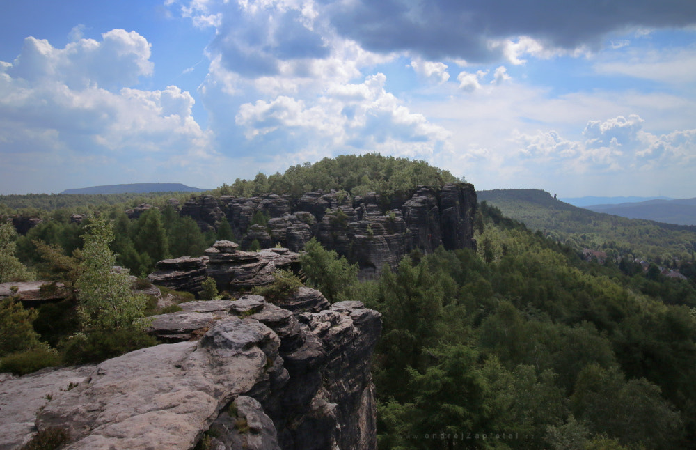 Canon EOS 70D + Canon EF-S 10-18mm F4.5–5.6 IS STM sample photo. Tips of the rocks photography