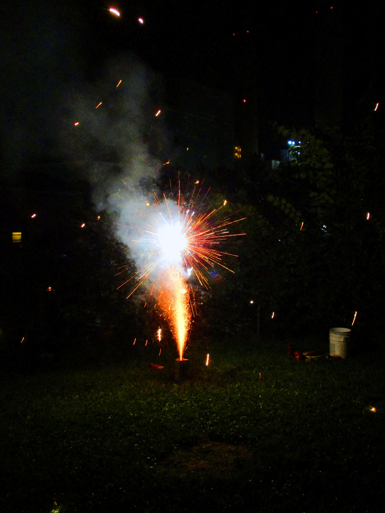Canon PowerShot ELPH 160 (IXUS 160 / IXY 150) sample photo. Tiny fireworks photography