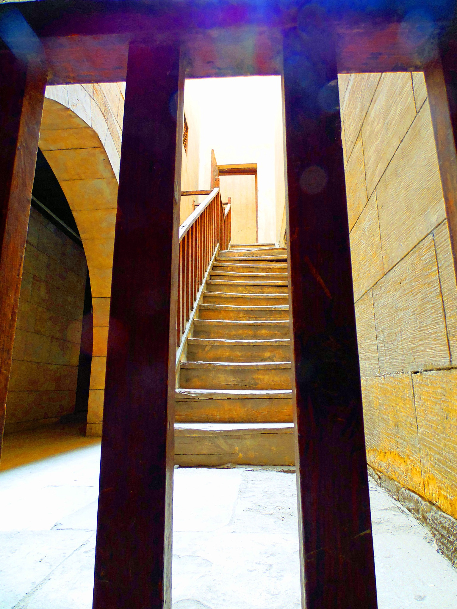 Samsung WB2200F sample photo. How i can go to the stairs?! photography