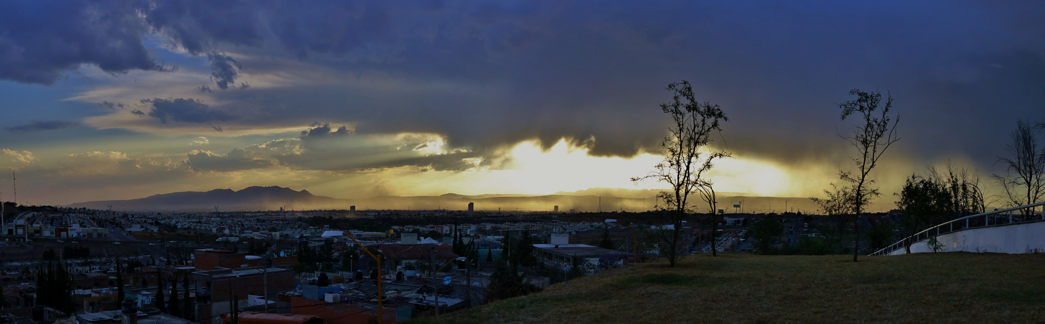 Canon EF-S 24mm F2.8 STM sample photo. Storm is coming photography