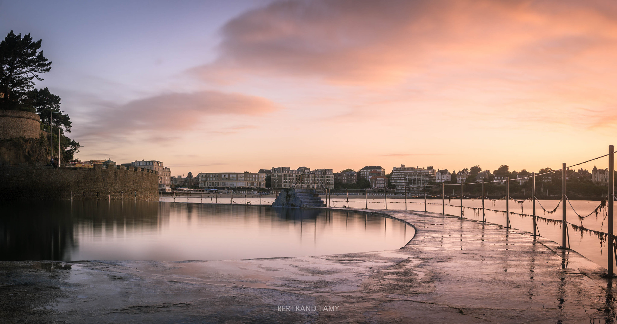 Canon EF-S 24mm F2.8 STM sample photo. La piscine découverte de dinard photography
