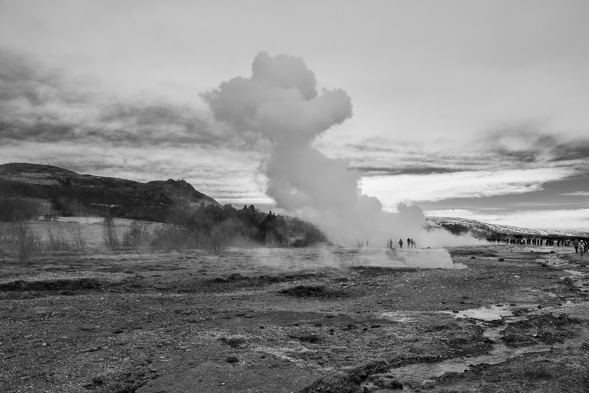 Canon EF-S 18-55mm F3.5-5.6 III sample photo. Stokkur the great geysir photography