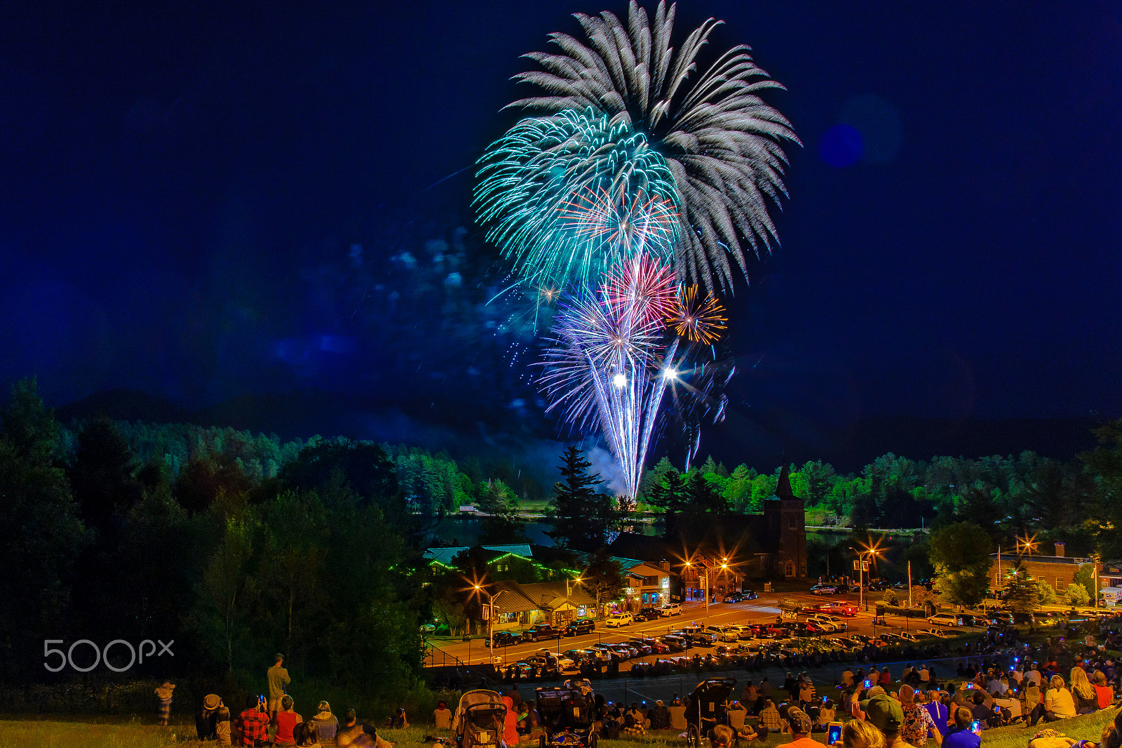 Sigma 17-35mm F2.8-4 EX DG  Aspherical HSM sample photo. Lake placid fireworks photography