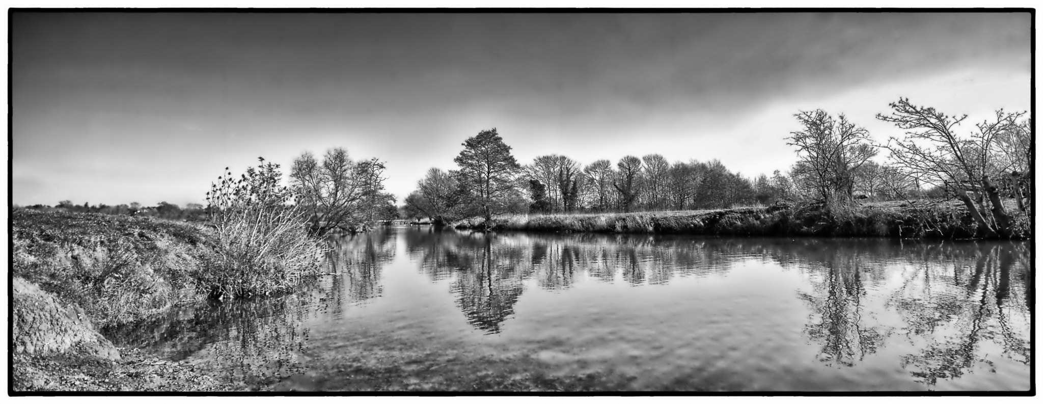 Sigma 10-20mm F4-5.6 EX DC HSM sample photo. River stour photography