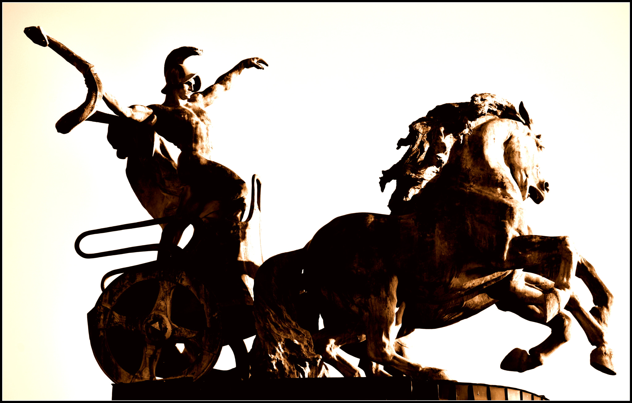 Sigma 50-500mm F4.5-6.3 DG OS HSM sample photo. Statue photography