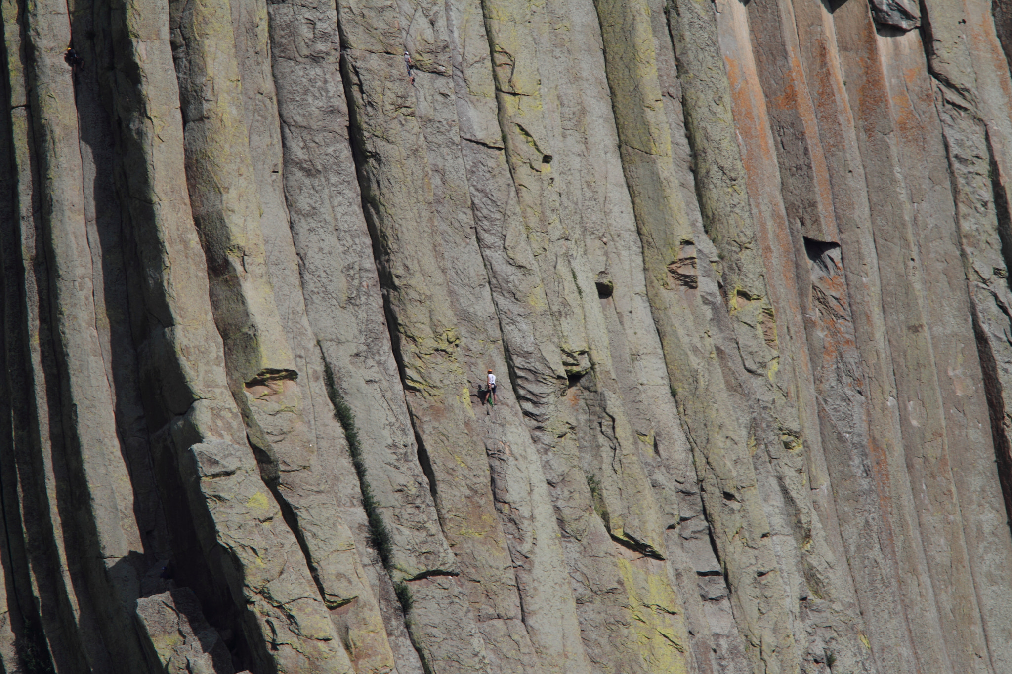 Canon EF 300mm F4L IS USM sample photo. Climbing the devil's tower photography