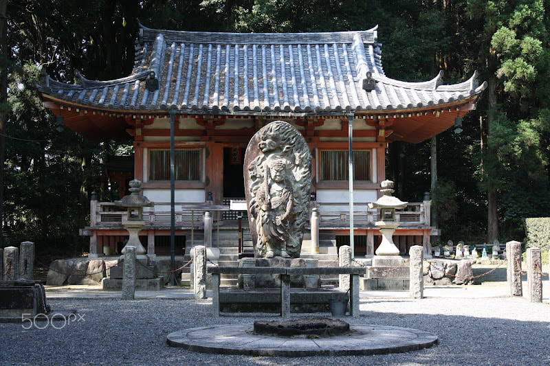 Canon EOS 1000D (EOS Digital Rebel XS / EOS Kiss F) sample photo. Temple photography