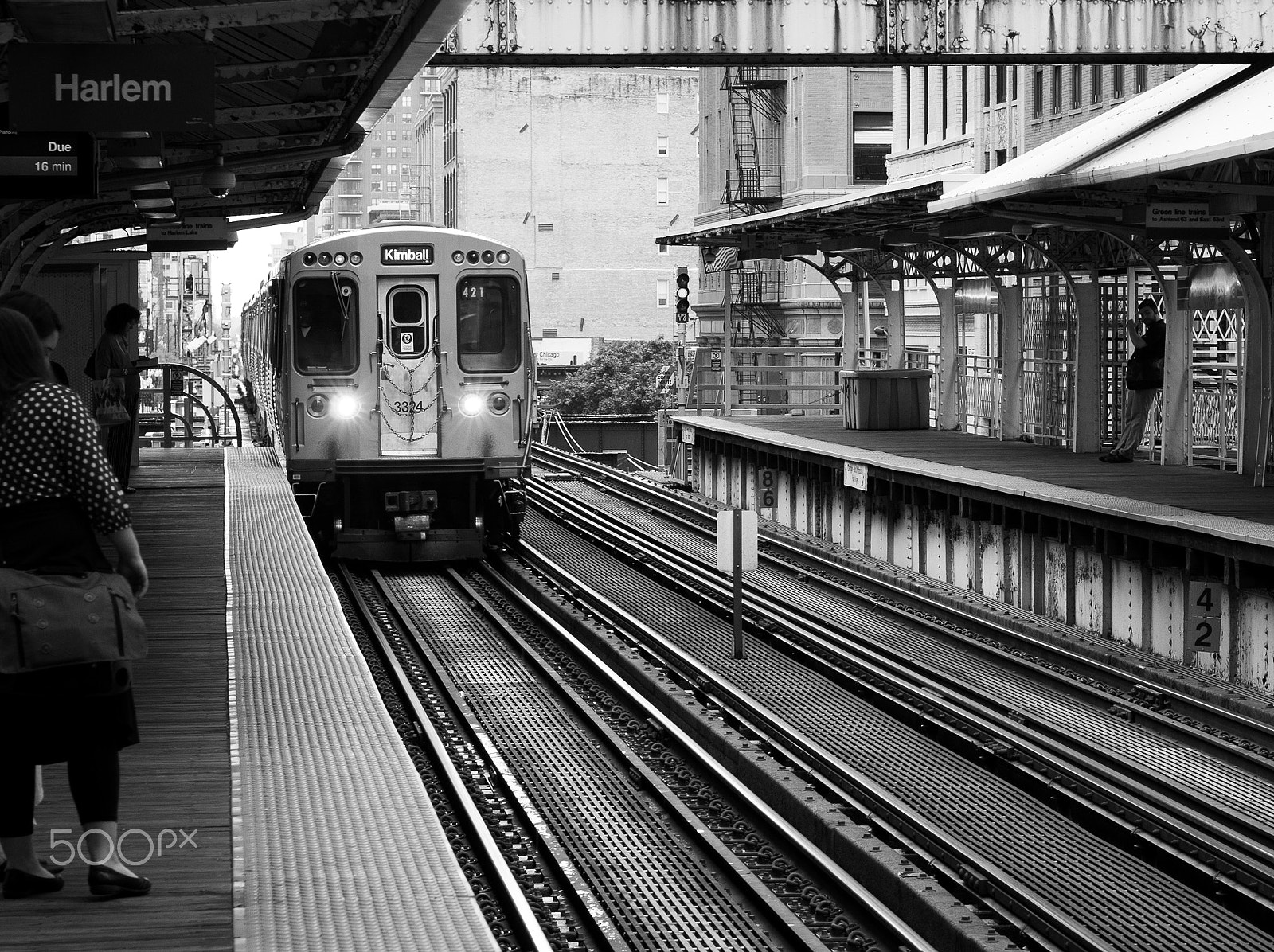 Sony Alpha NEX-5R + E 50mm F1.8 OSS sample photo. Waiting at the platform, chicago. photography