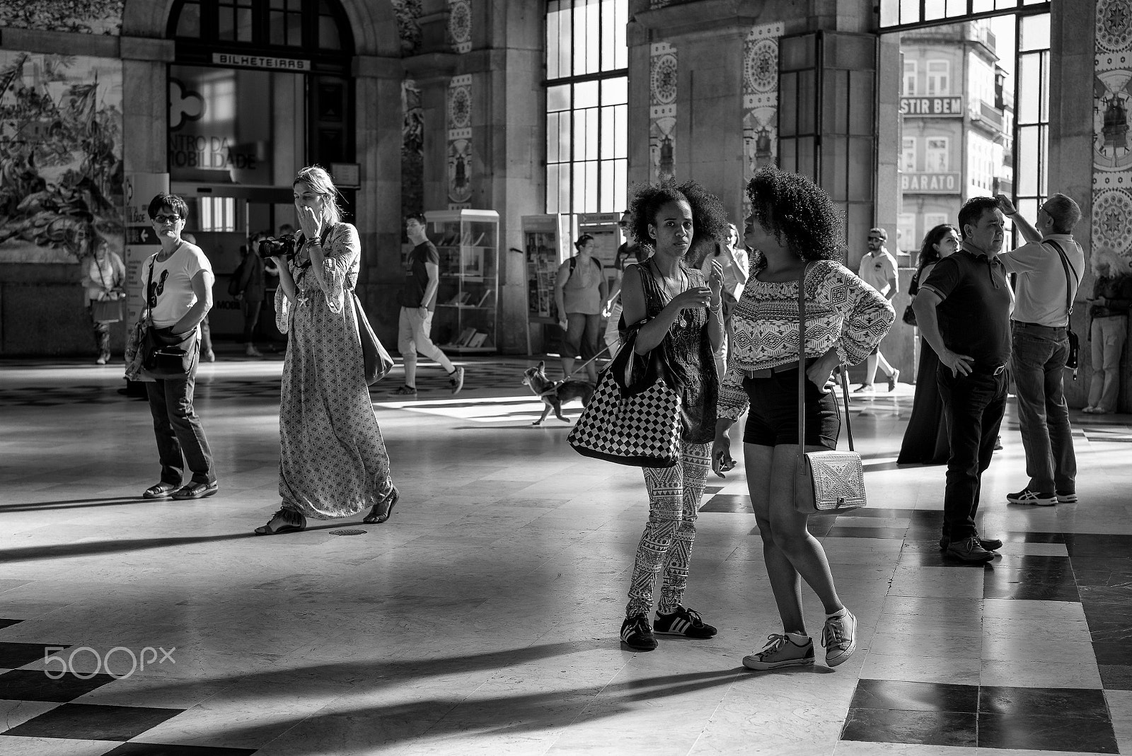 Leica APO-Summicron-M 50mm F2 ASPH sample photo. The magic of são bento railway station... photography