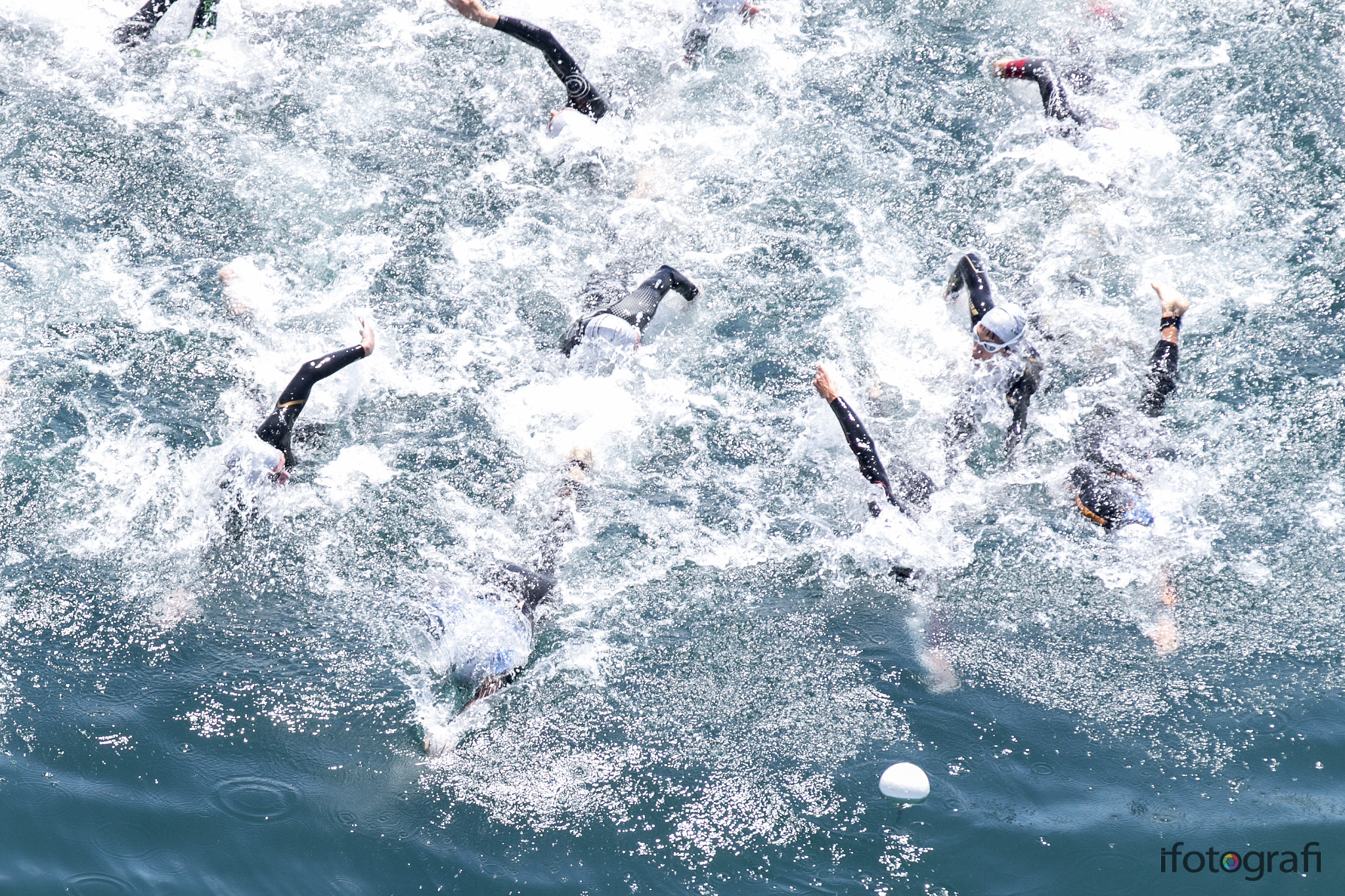 Canon EF 70-200mm F2.8L IS II USM sample photo. Triathlon swimming photography