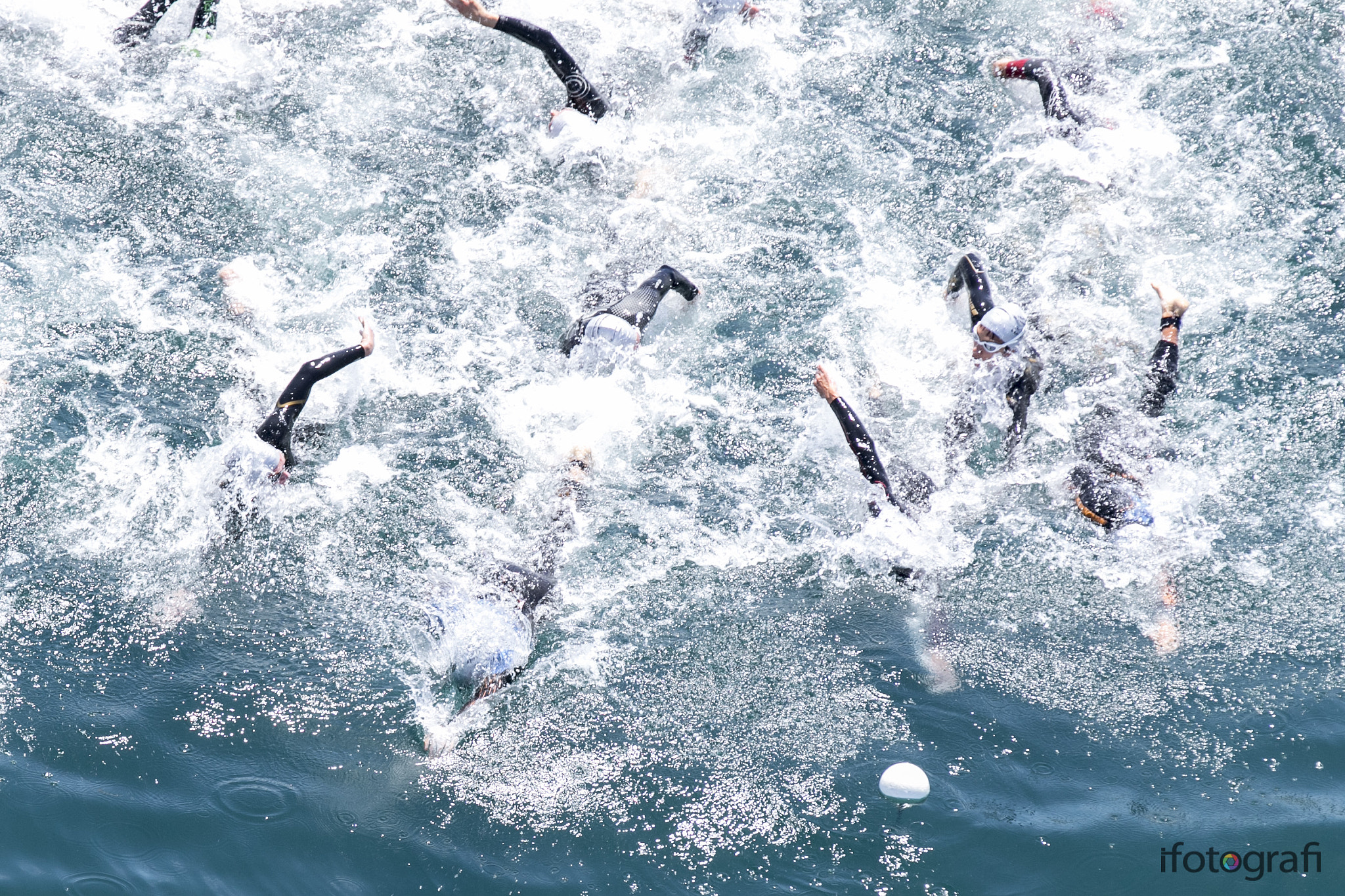 Canon EOS-1D X + Canon EF 70-200mm F2.8L IS II USM sample photo. Triathlon swimming photography