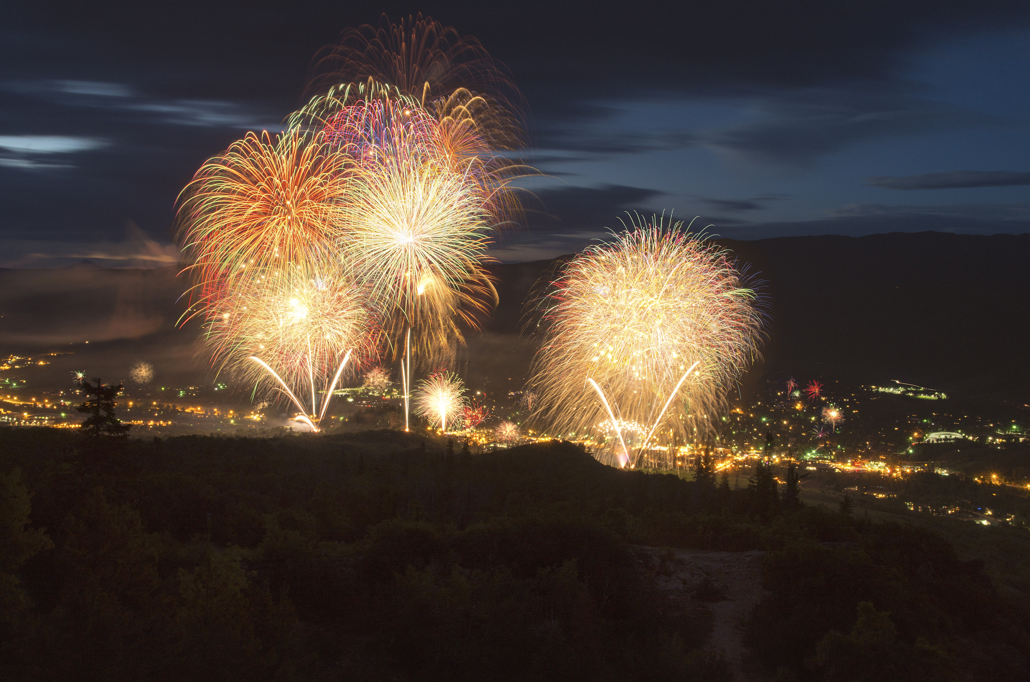 Sigma 17-50mm F2.8 EX DC HSM sample photo. Firework highlights photography
