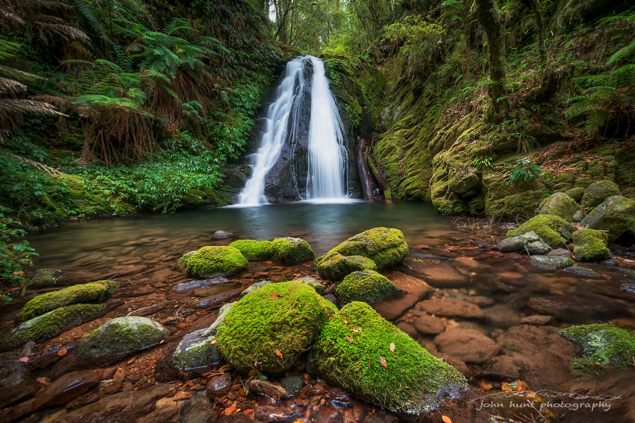 Sony a7 II + Sony E 10-18mm F4 OSS sample photo. Cascades photography