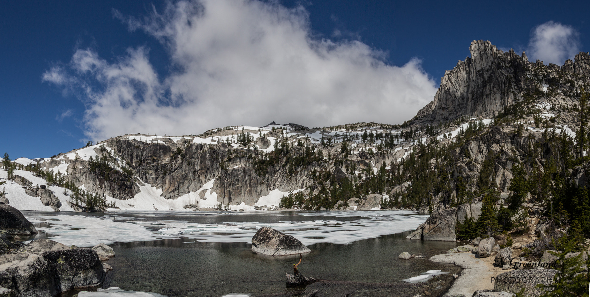 Canon EOS 100D (EOS Rebel SL1 / EOS Kiss X7) sample photo. Snow lake photography