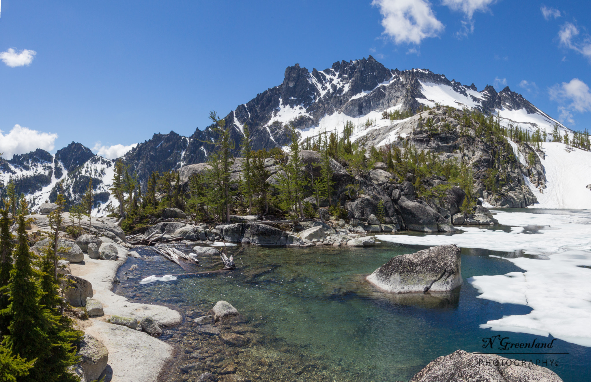Canon EOS 100D (EOS Rebel SL1 / EOS Kiss X7) sample photo. Snow lake photography