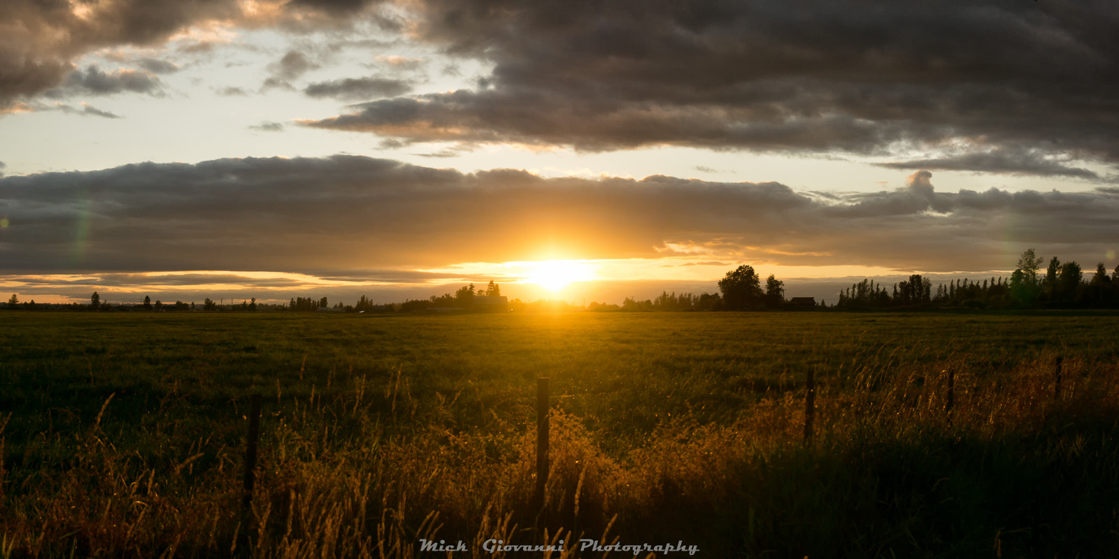 Sony a6000 + Sony FE 24-70mm F2.8 GM sample photo. Sundog sunset 4th of july photography