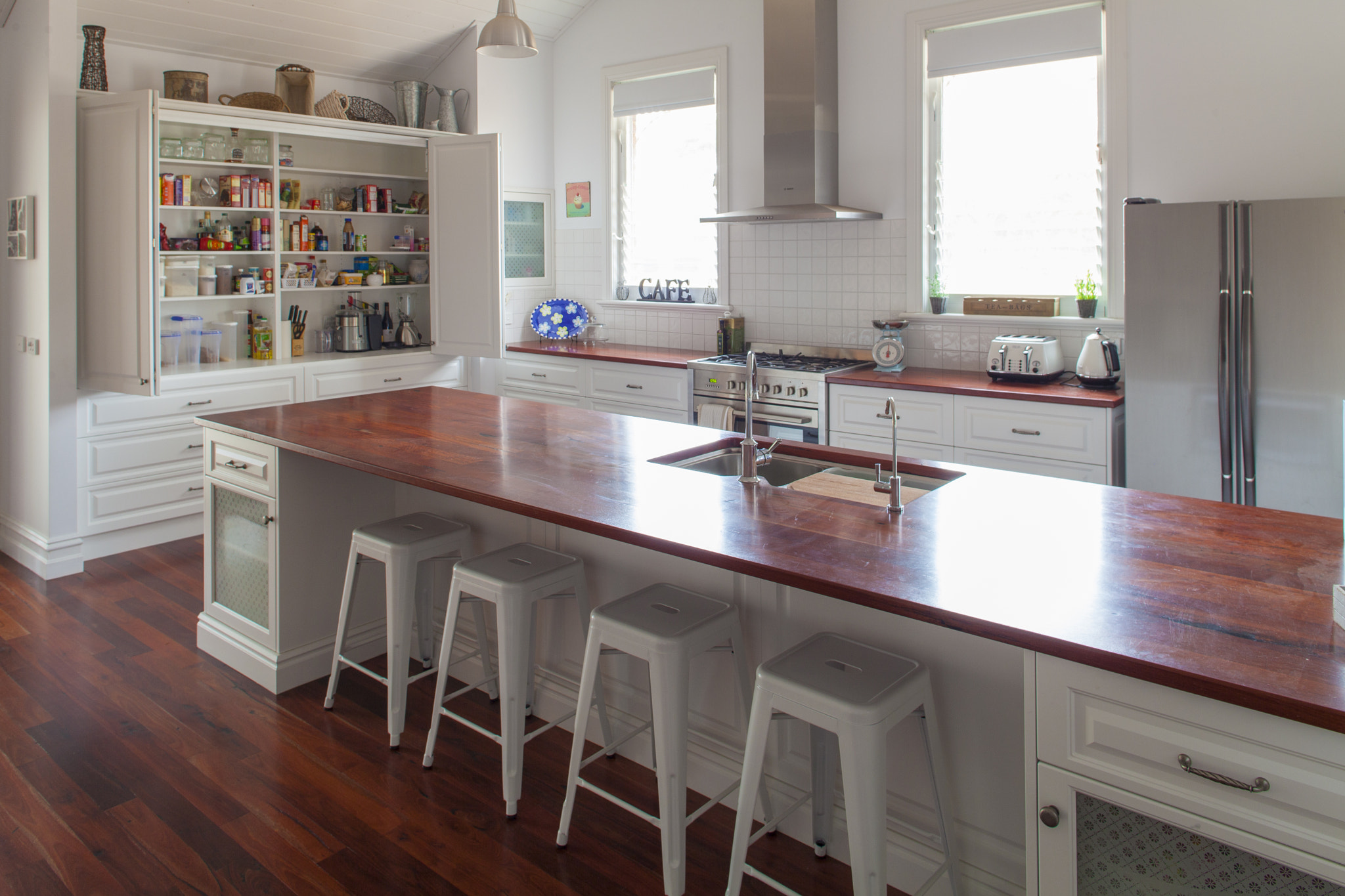 Canon TS-E 24mm f/3.5L sample photo. Axedale house photography