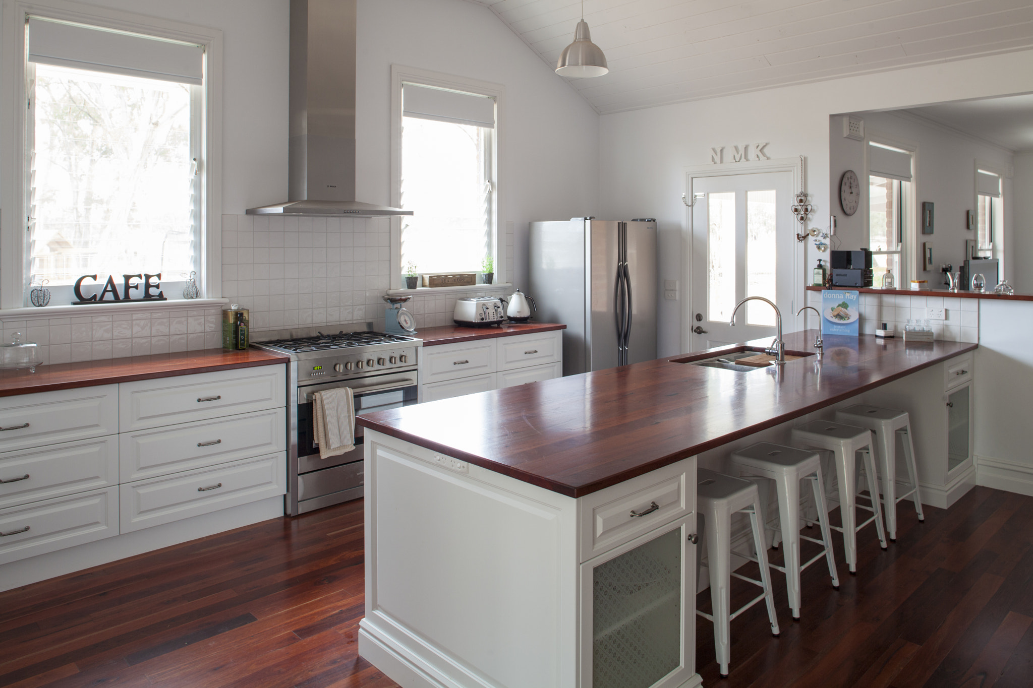 Canon TS-E 24mm f/3.5L sample photo. Axedale house photography