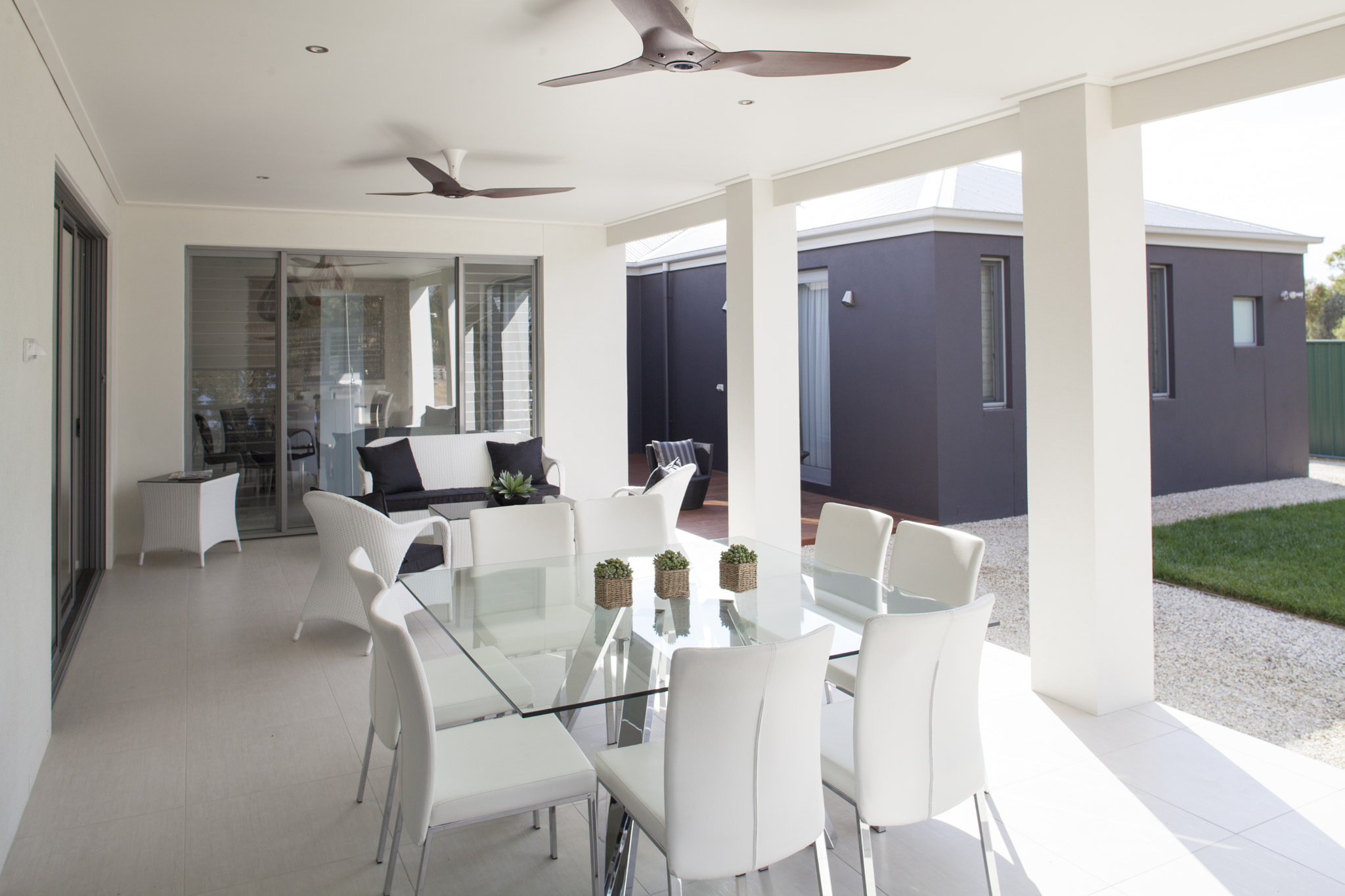 Canon TS-E 24mm f/3.5L sample photo. Glen loddon homes photography