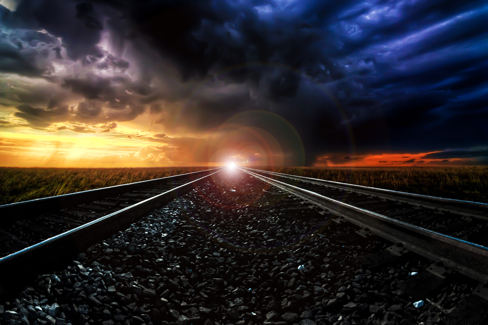 Canon EF 8-15mm F4L Fisheye USM sample photo. Tracks through the storm photography