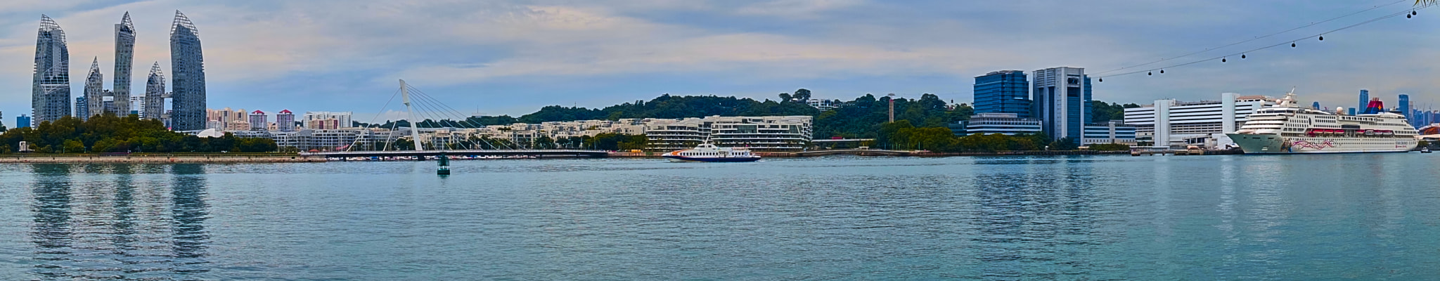 Sony Alpha a5000 (ILCE 5000) + Sigma 19mm F2.8 EX DN sample photo. Singapore harbourfront photography