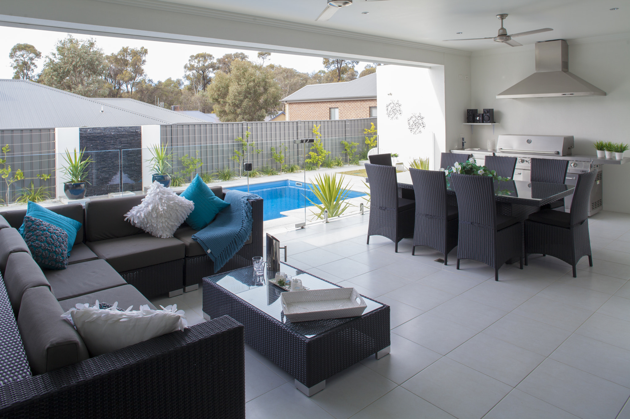 Canon TS-E 24mm f/3.5L sample photo. Strathdale home photography