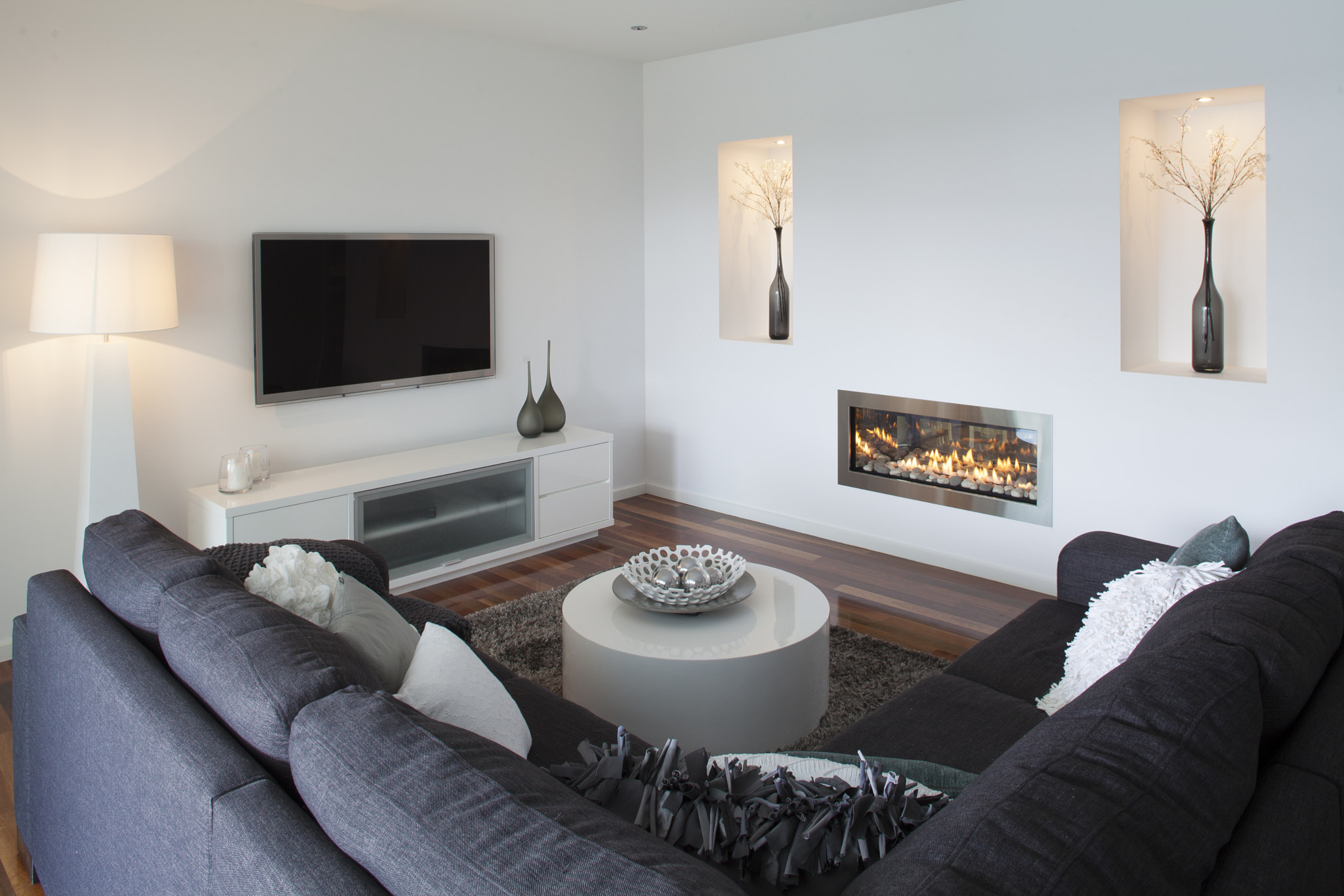 Canon TS-E 24mm f/3.5L sample photo. Strathdale home photography