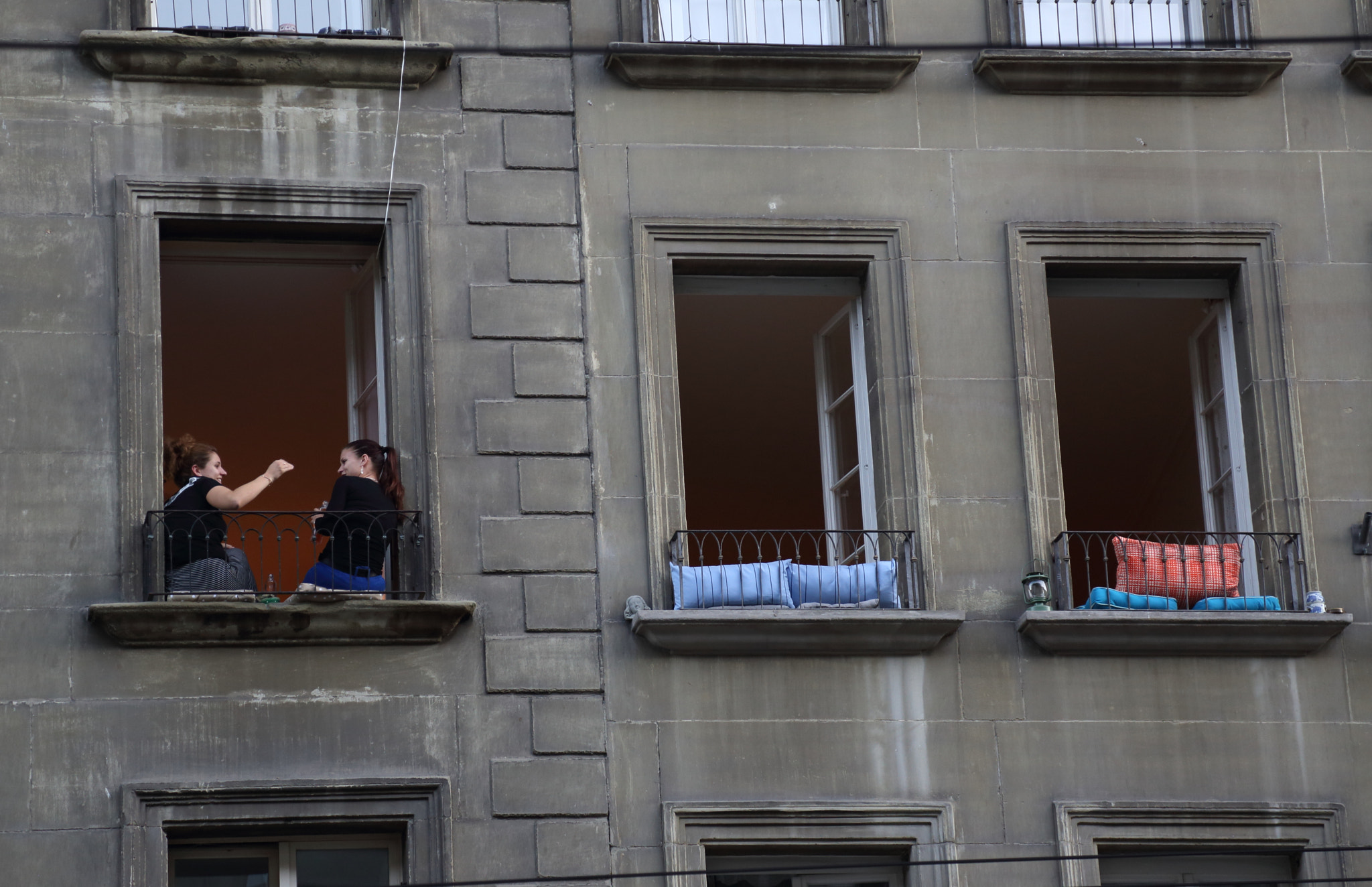 v2?sig=9d013d727cb49a7fdaca301d7b35b9adb97dca237dba12da0e3d01d0222c6bb9