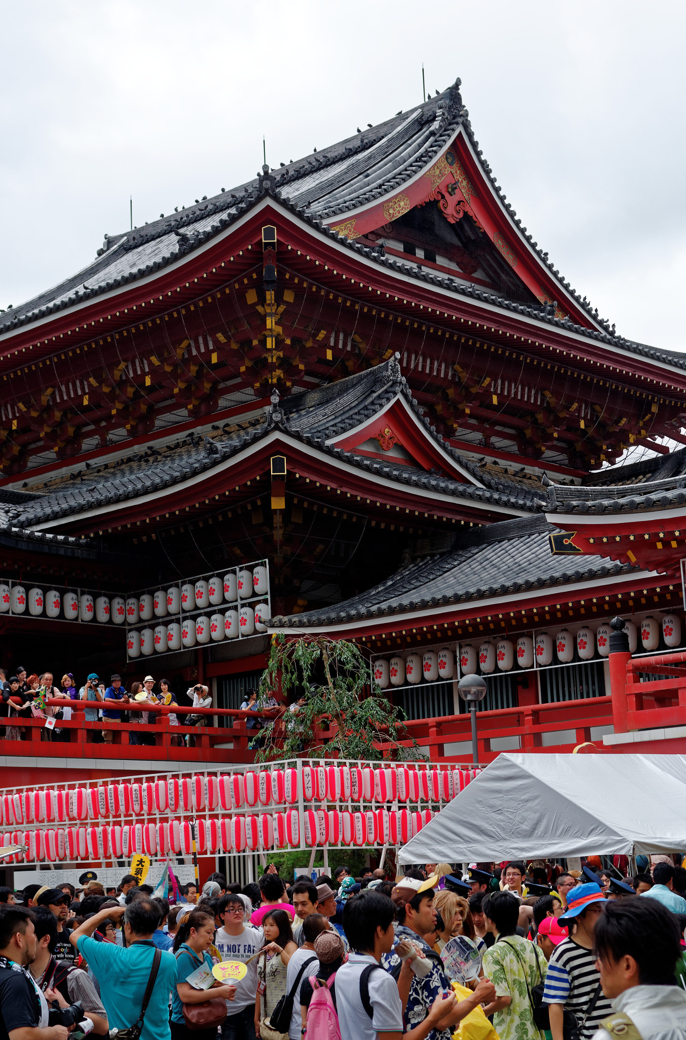 Pentax smc DA 40mm F2.8 XS Lens sample photo. Osu kannon photography