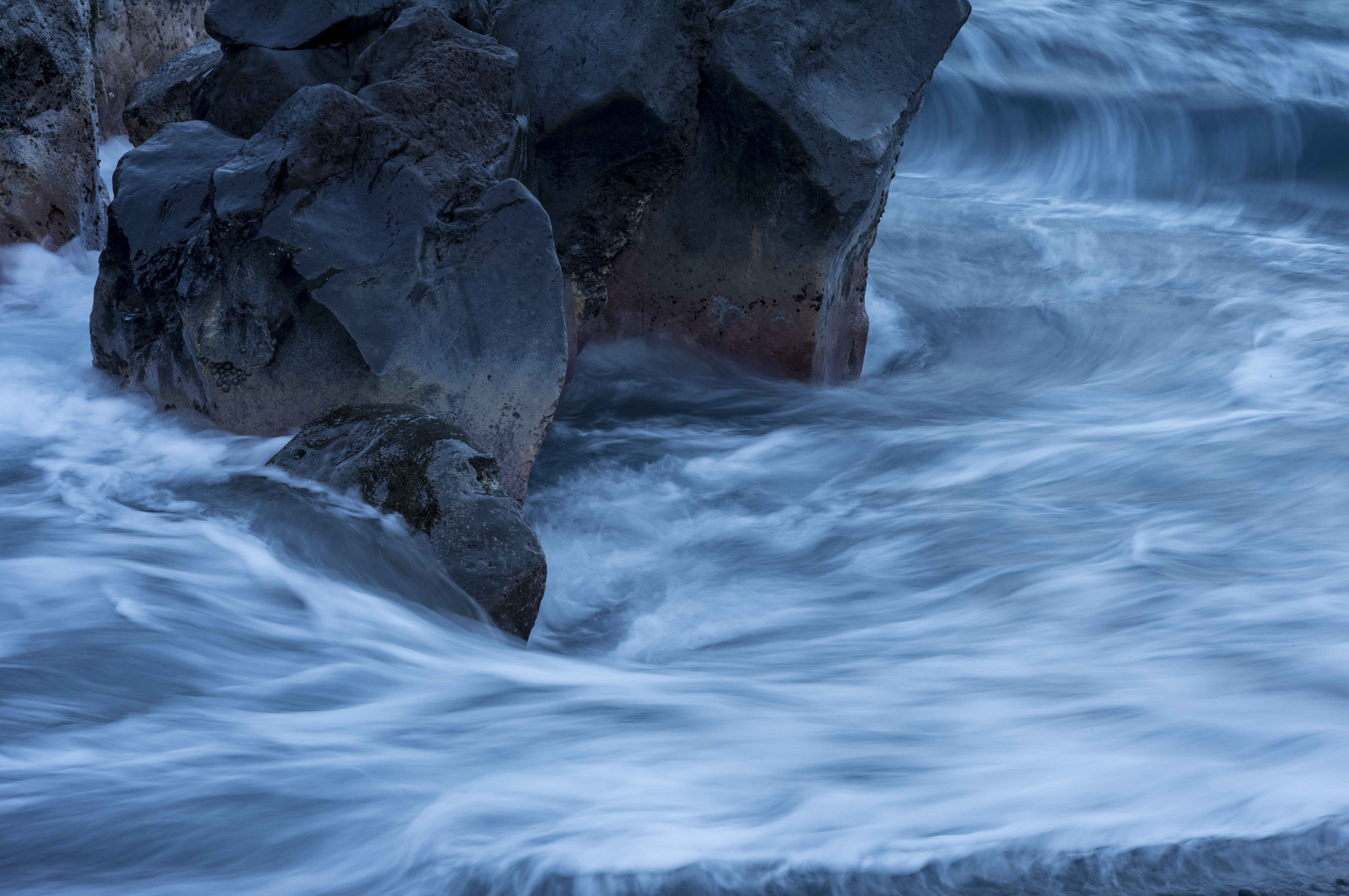 Apo-Macro-Summarit-S 120 sample photo. Water and rocks 1(of ) photography