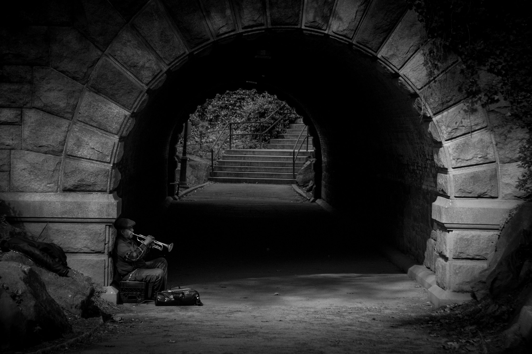 AF Zoom-Nikkor 24-120mm f/3.5-5.6D IF sample photo. People of new york city photography