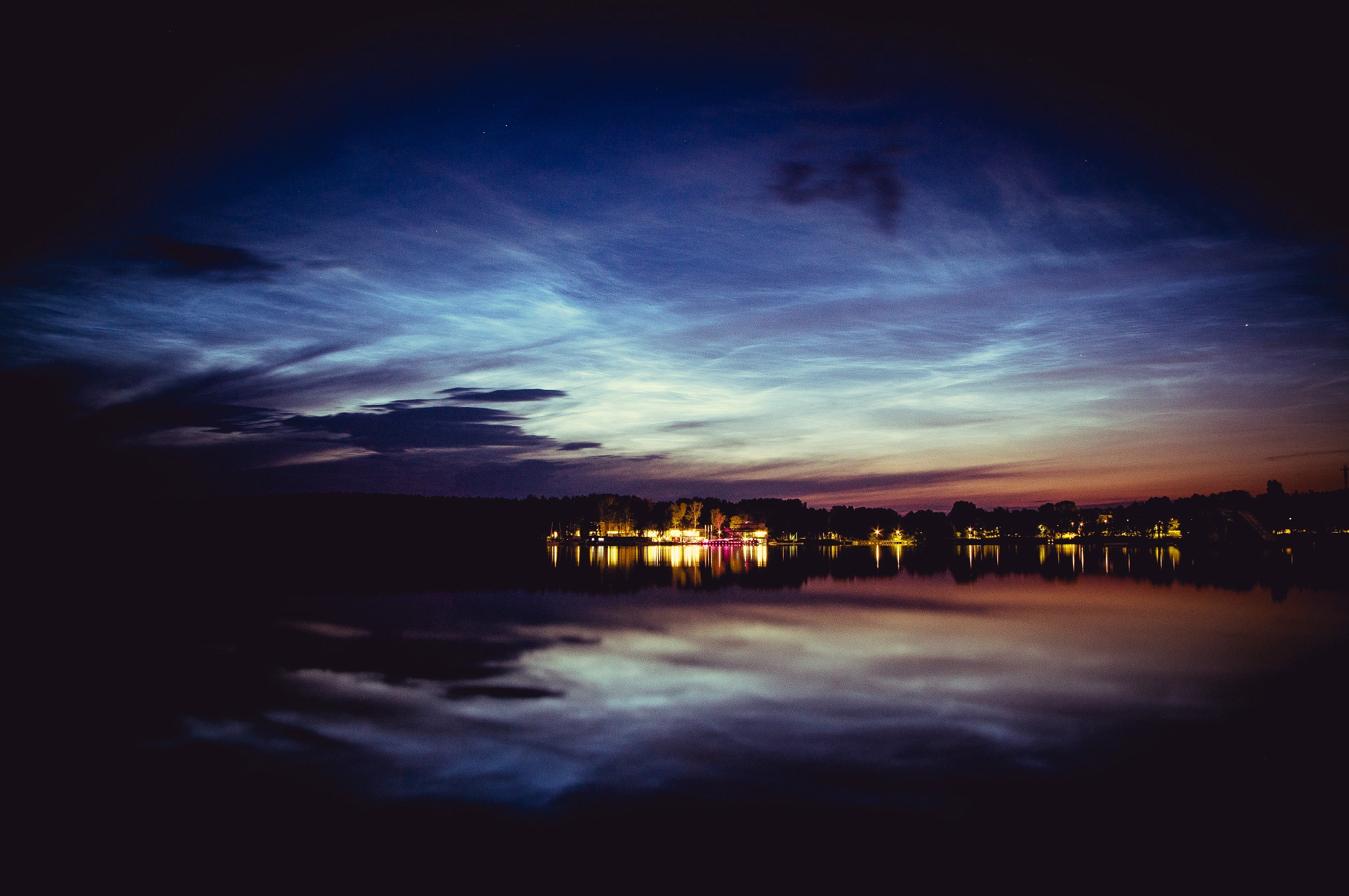 Sony Alpha DSLR-A580 sample photo. Noctilucent clouds photography