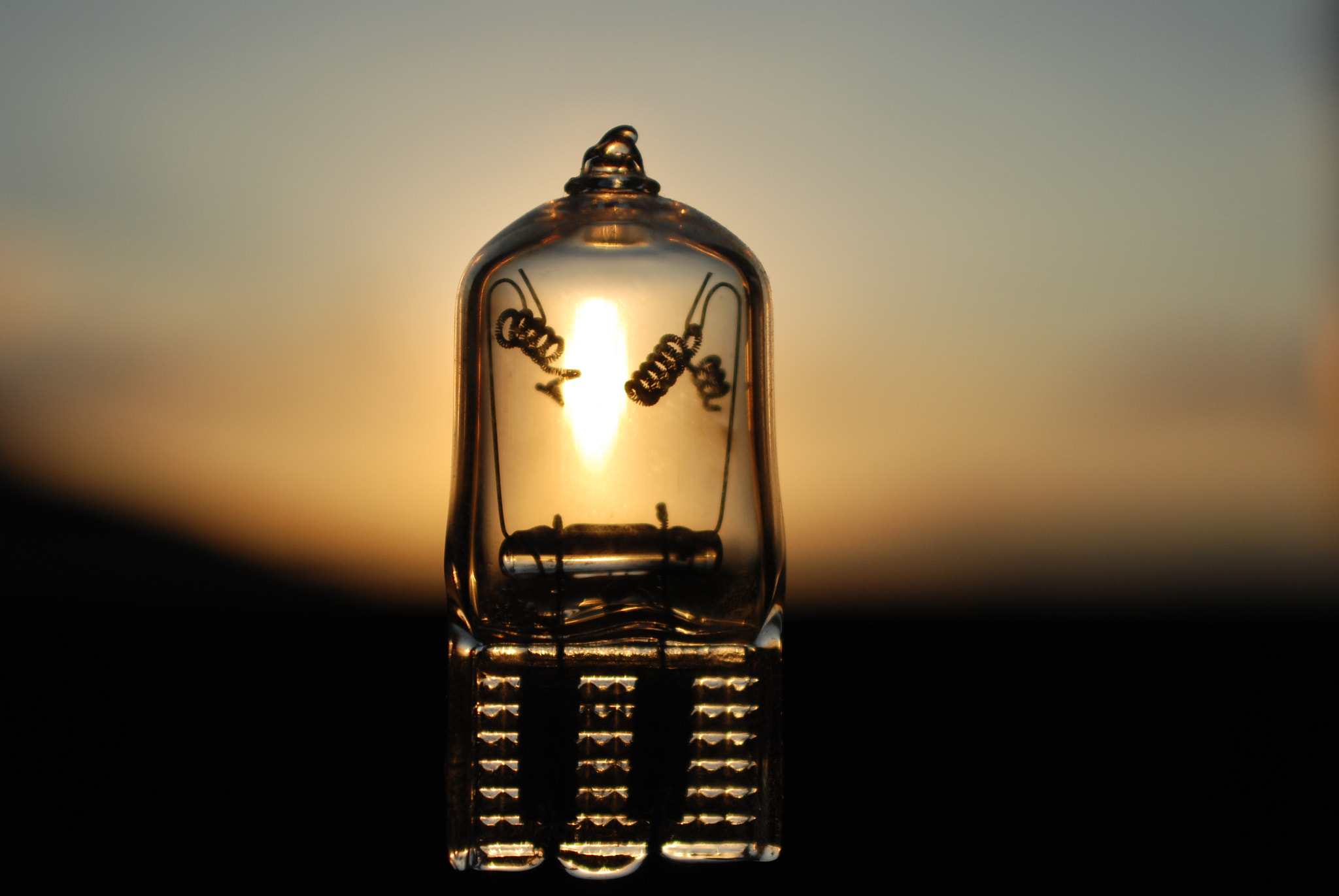 AF Zoom-Nikkor 28-85mm f/3.5-4.5 sample photo. Fiat lux... photography
