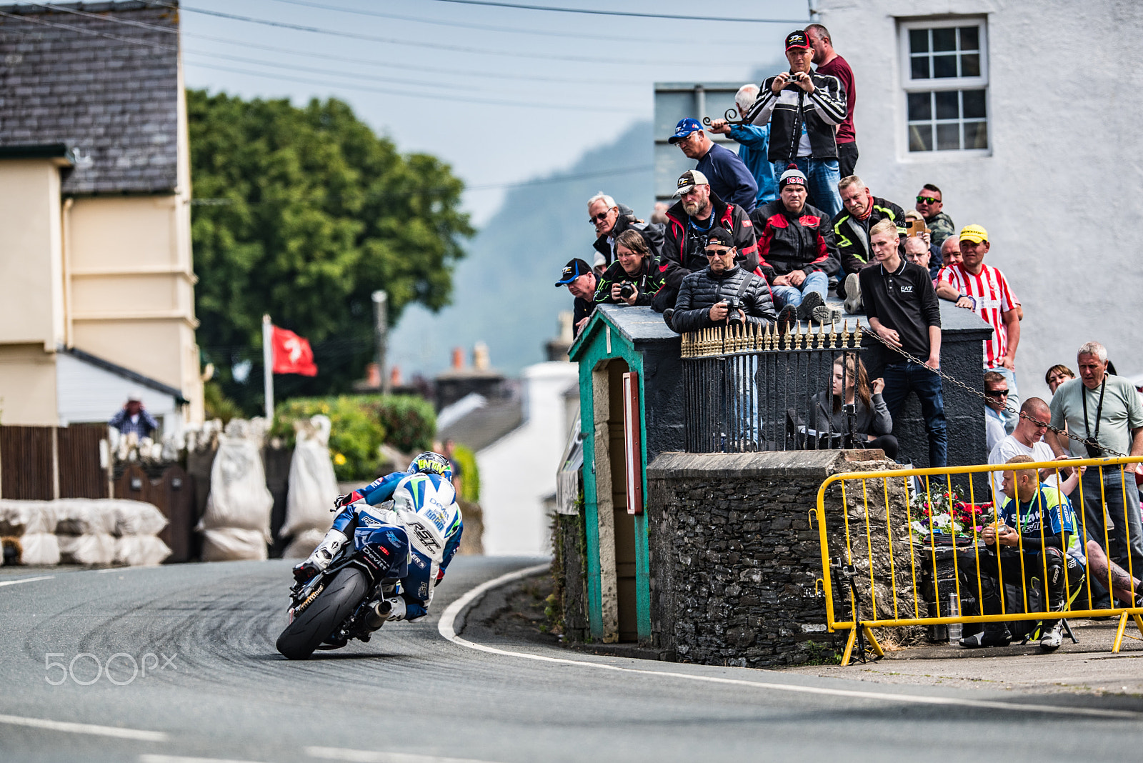 Nikon D810 + Nikon AF-S Nikkor 200mm F2G ED VR II sample photo. Ivan lintin ballaugh tt 2016 photography