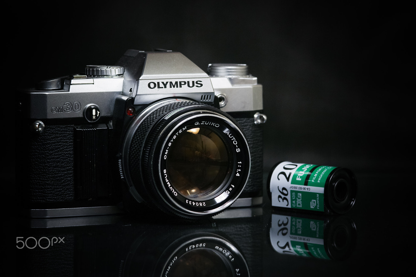 Canon EOS 60D + Sigma 105mm F2.8 EX DG Macro sample photo. Om30 photography