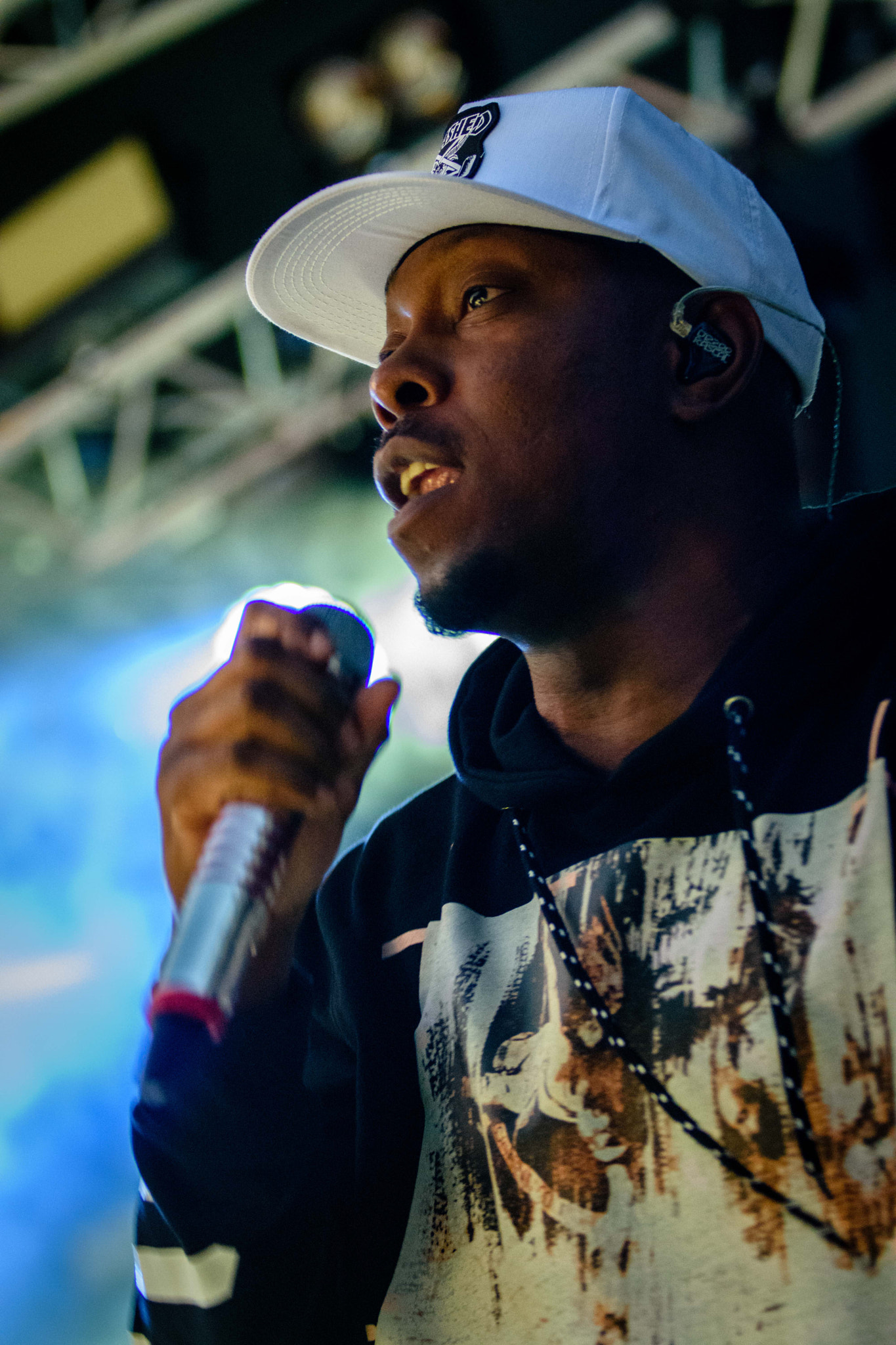 Nikon D7200 + Sigma 70-200mm F2.8 EX DG OS HSM sample photo. Dizzee rascal headlining the manor stage blissfields festival winchester hampshire 02-07-2016 photography