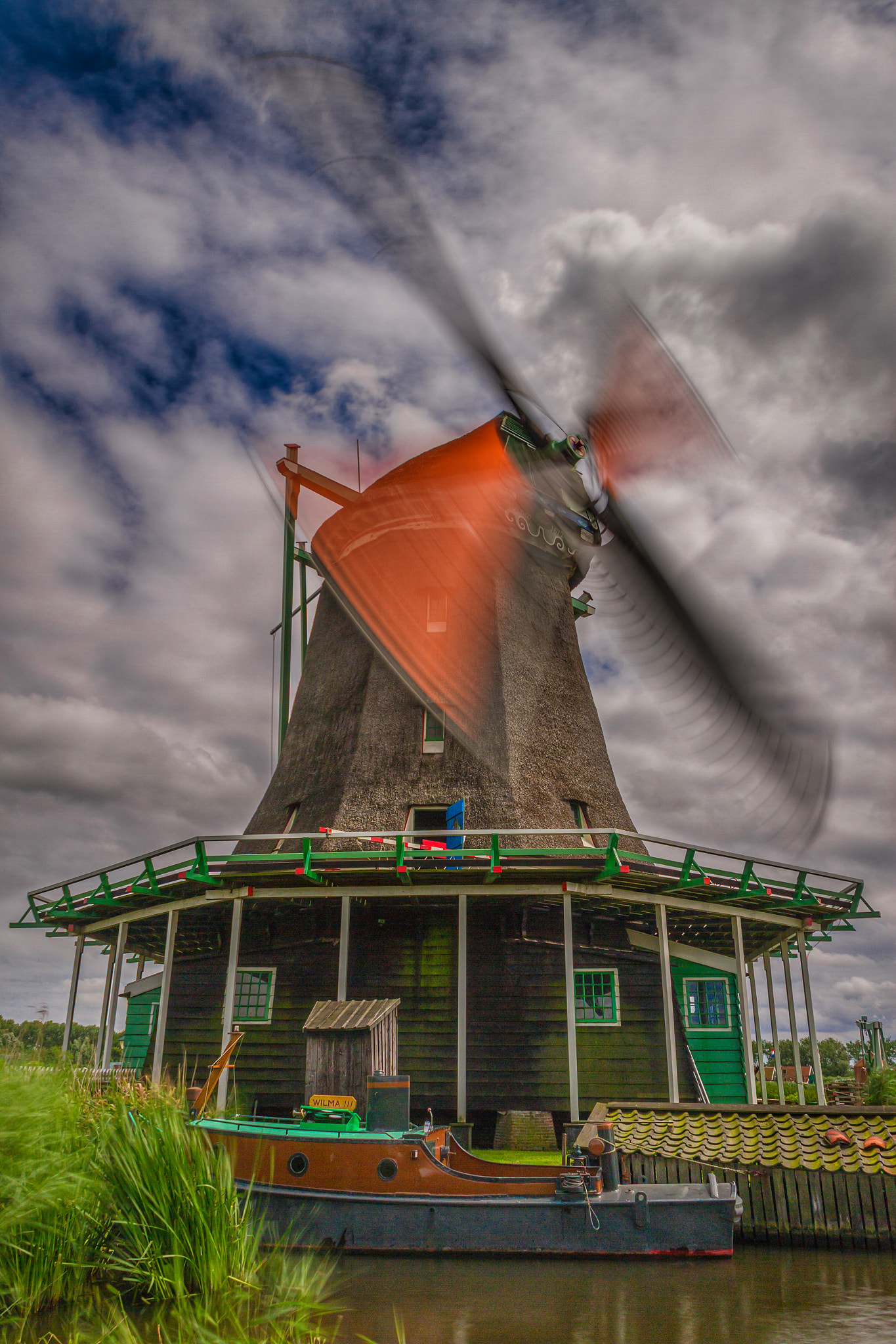 Canon EOS 7D + Tamron AF 18-270mm F3.5-6.3 Di II VC LD Aspherical (IF) MACRO sample photo. Windmill at the zaanse schans village near amsterd ... photography