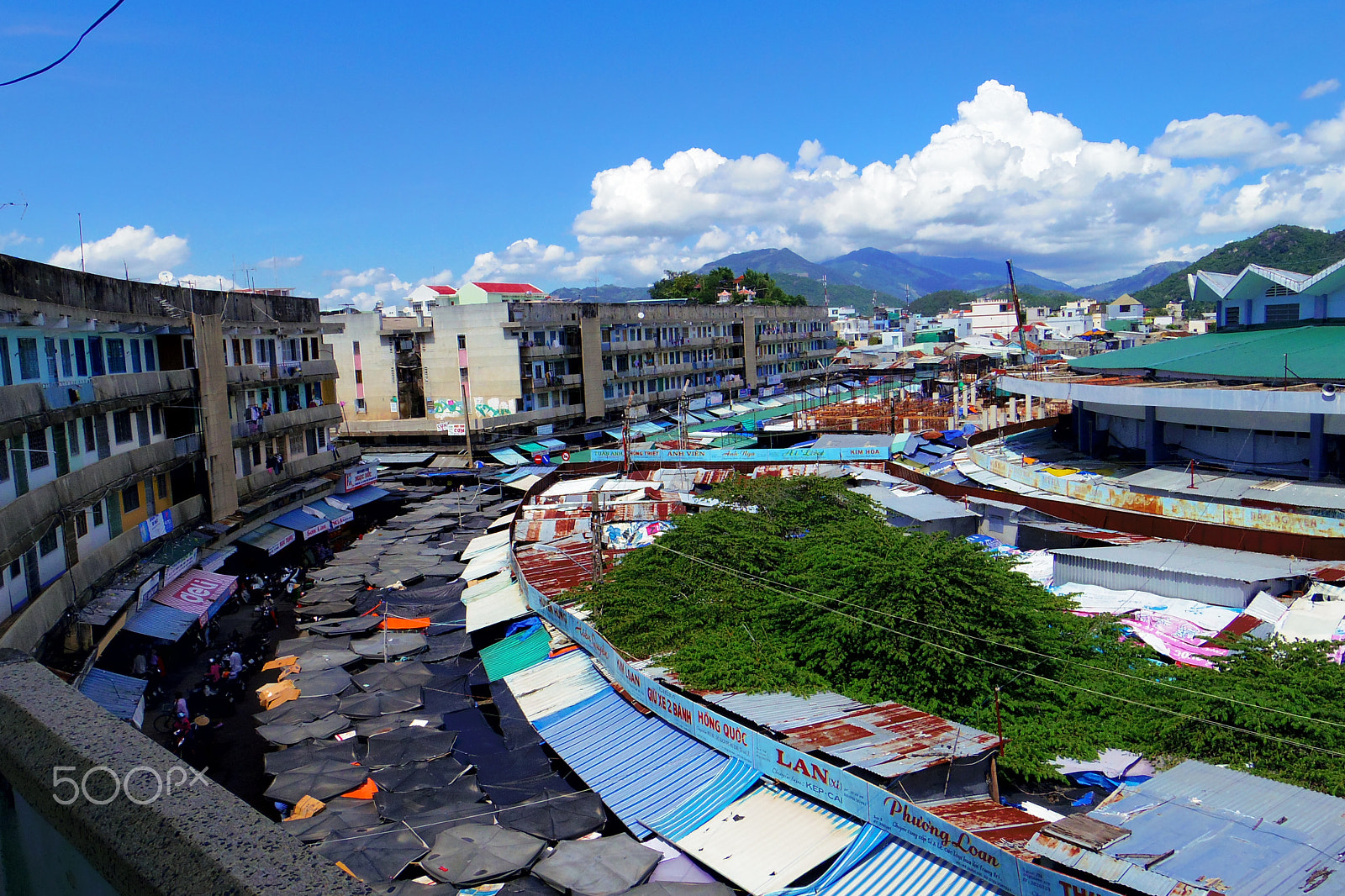 Pentax 02 Standard Zoom sample photo. Dam market - nha trang photography