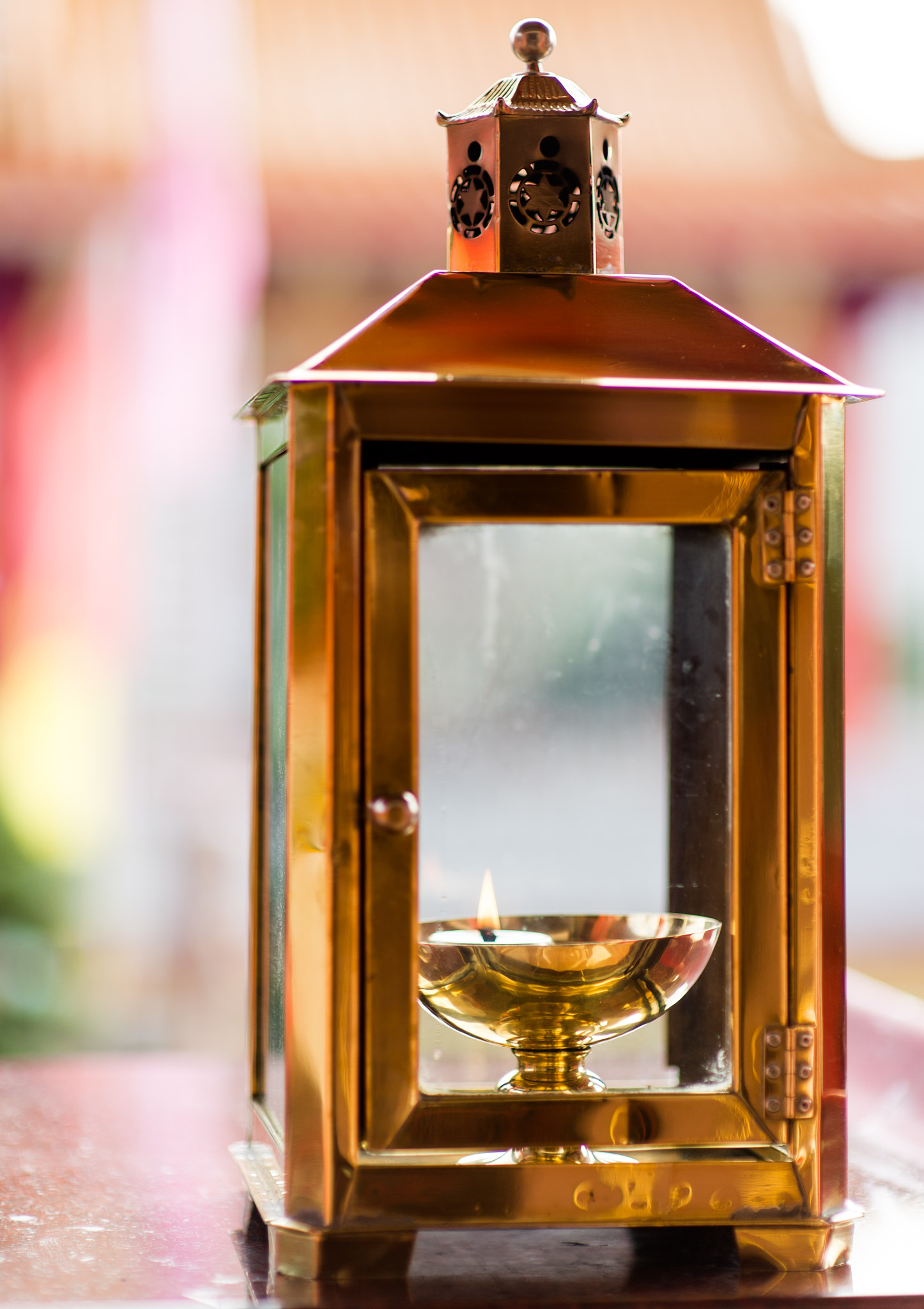 Nikon Df + Sigma 85mm F1.4 EX DG HSM sample photo. Temple lamp photography