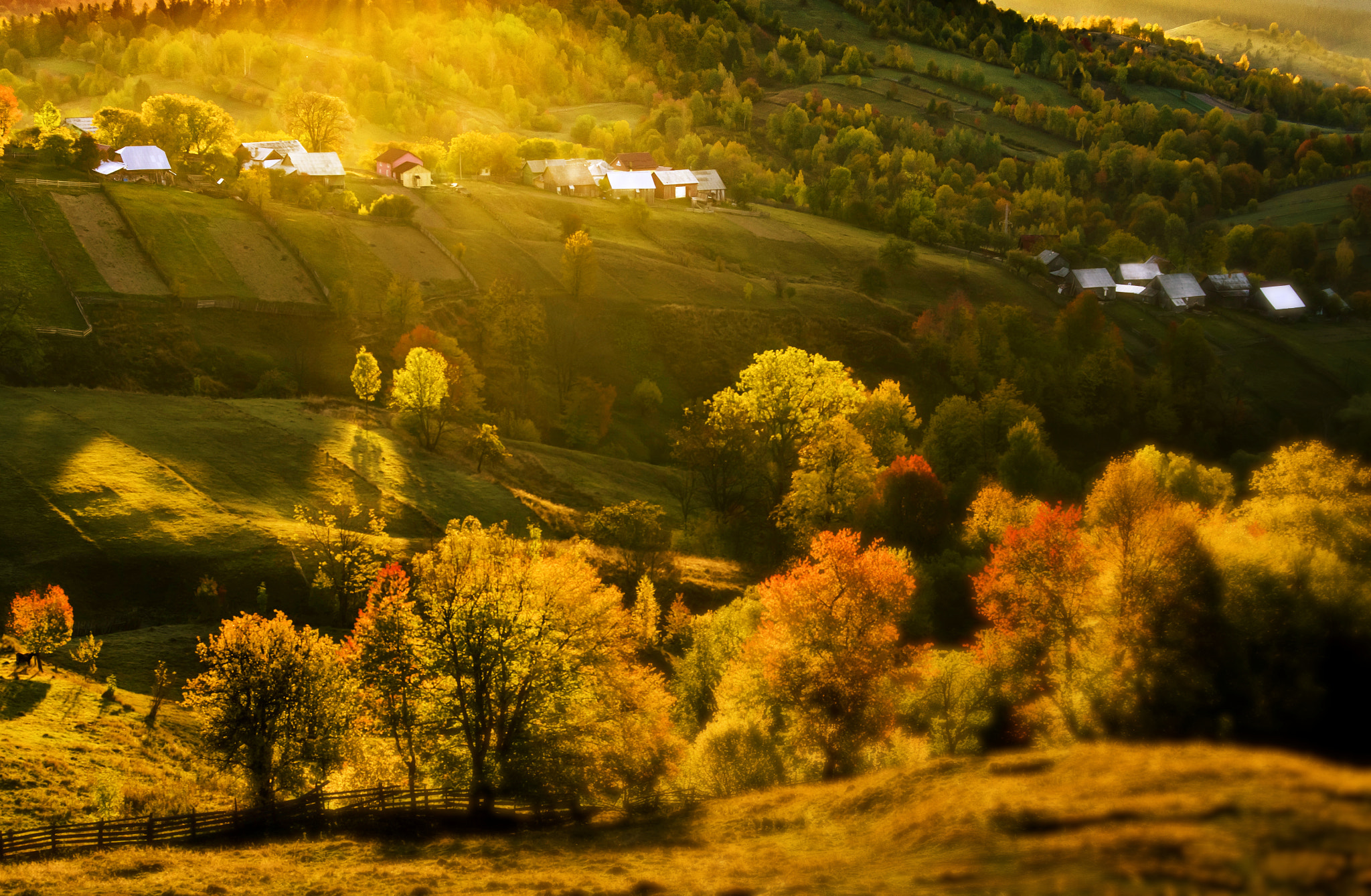AF Zoom-Nikkor 28-80mm f/3.3-5.6G sample photo. Sunrise on the mountain photography