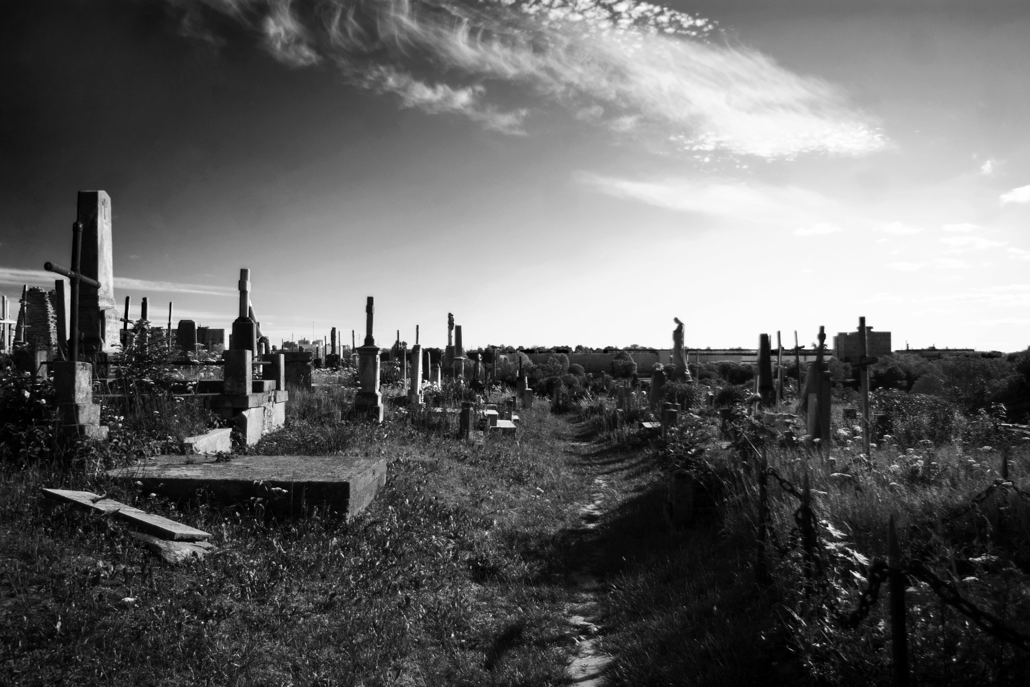 Samsung GX-1S sample photo. Cemetery photography