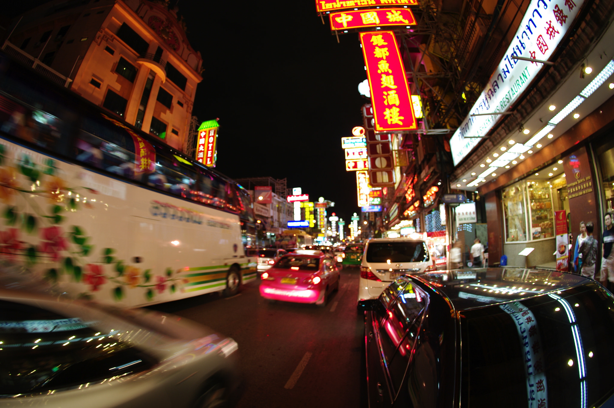 Pentax K20D + Sigma Lens (8 255) sample photo. Chinatown bangkok photography