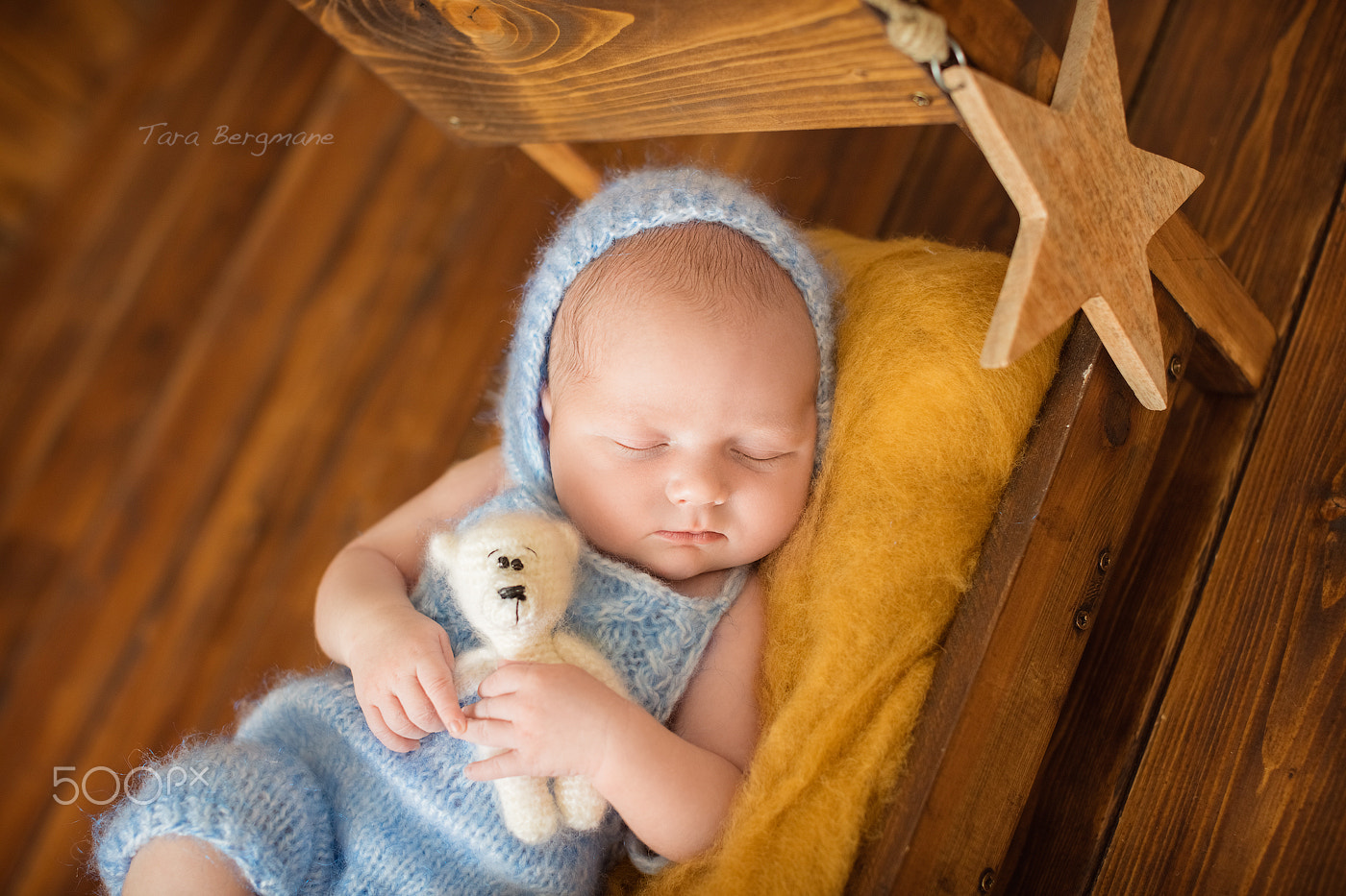 Canon EOS 5DS + Canon EF 50mm F1.2L USM sample photo. With friend photography