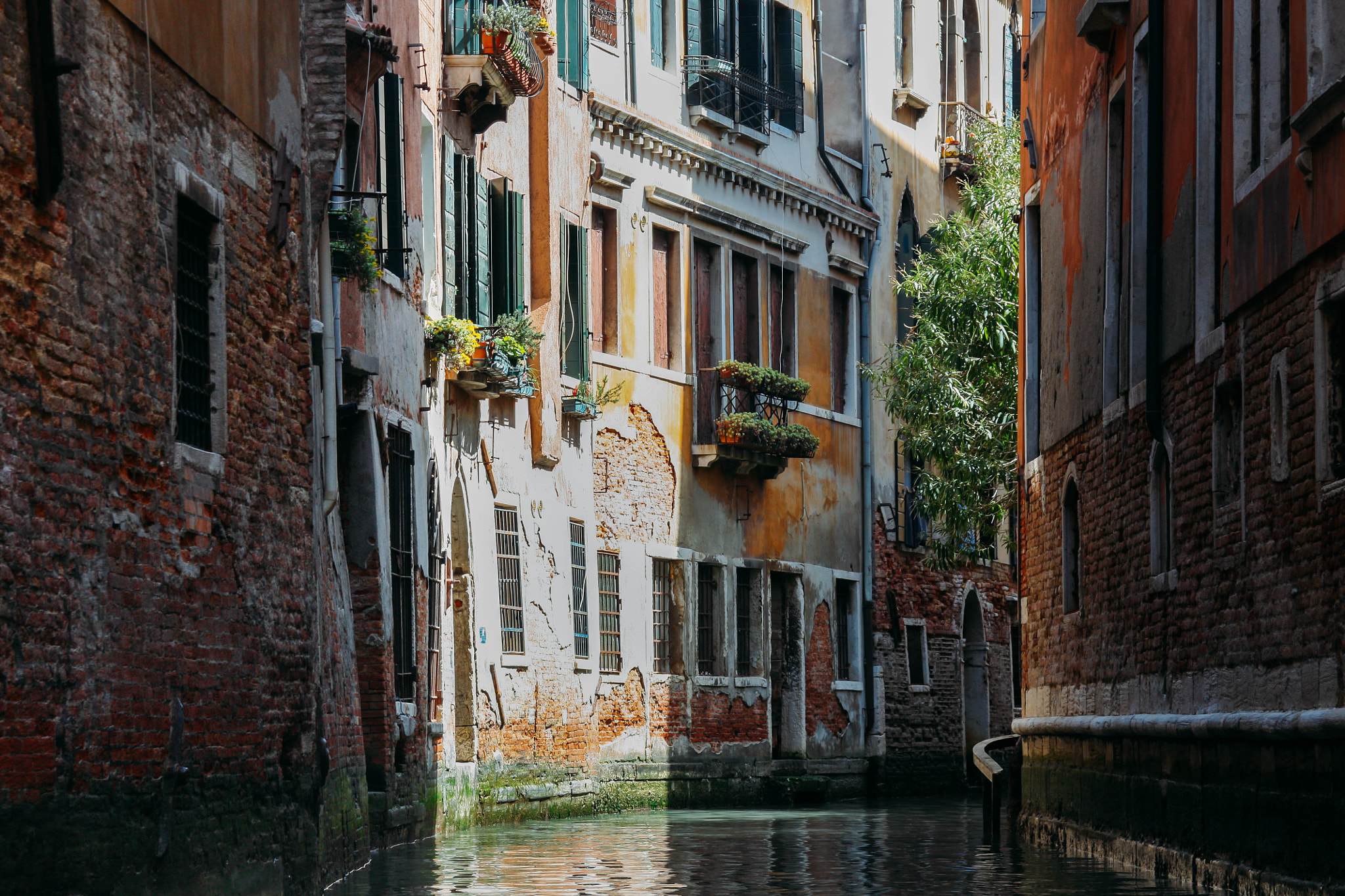 Canon EF 28-105mm f/3.5-4.5 USM sample photo. Venice canals photography