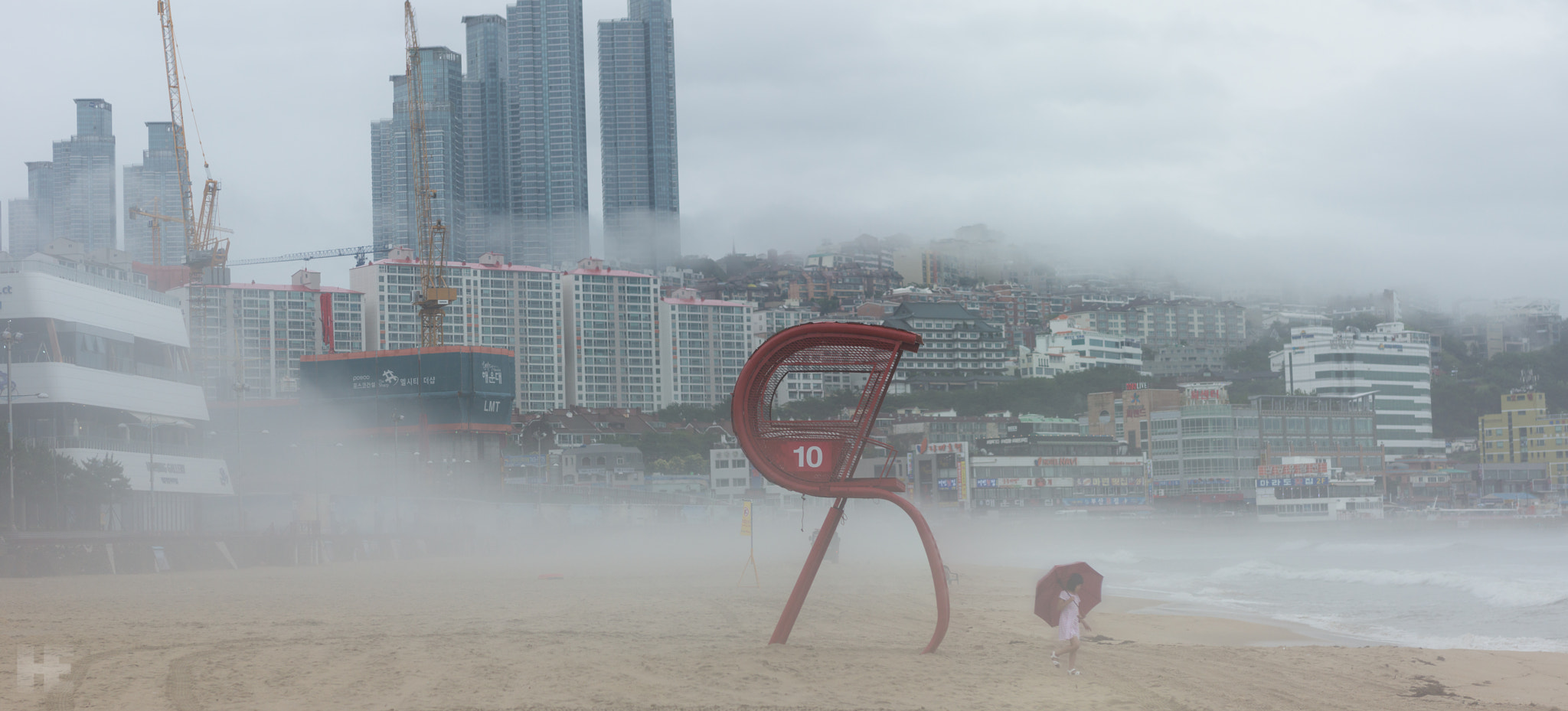 Sony SLT-A65 (SLT-A65V) + Sony Planar T* 50mm F1.4 ZA SSM sample photo. Haeundae beach photography