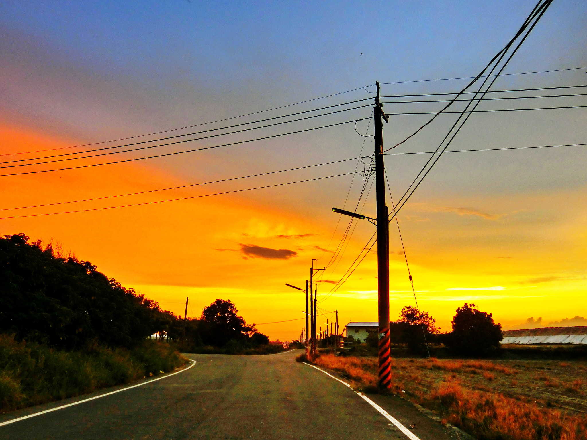 CASIO EX-10 sample photo. Evening before typhoon photography