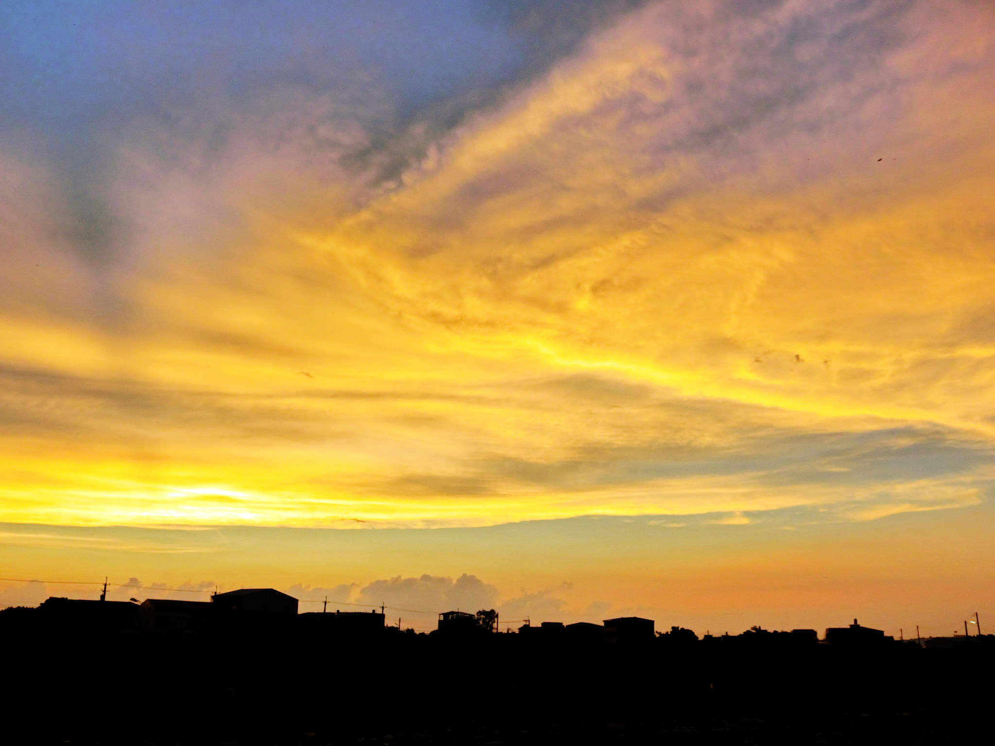 CASIO EX-10 sample photo. Evening before typhoon photography